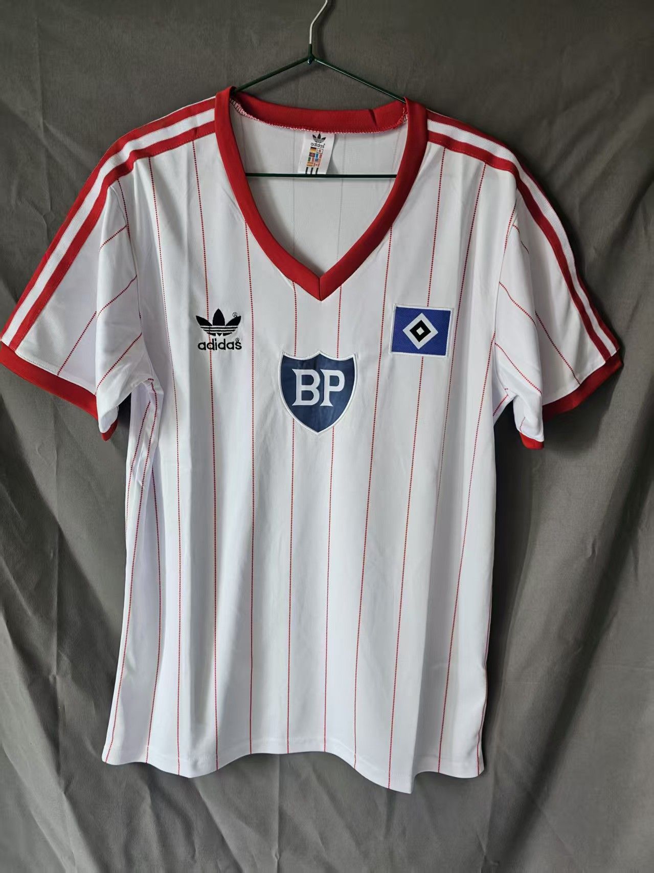 Other Hamburger SV Jersey 1984 White Size US XL / EU 56 / 4 - 1 Thumbnail