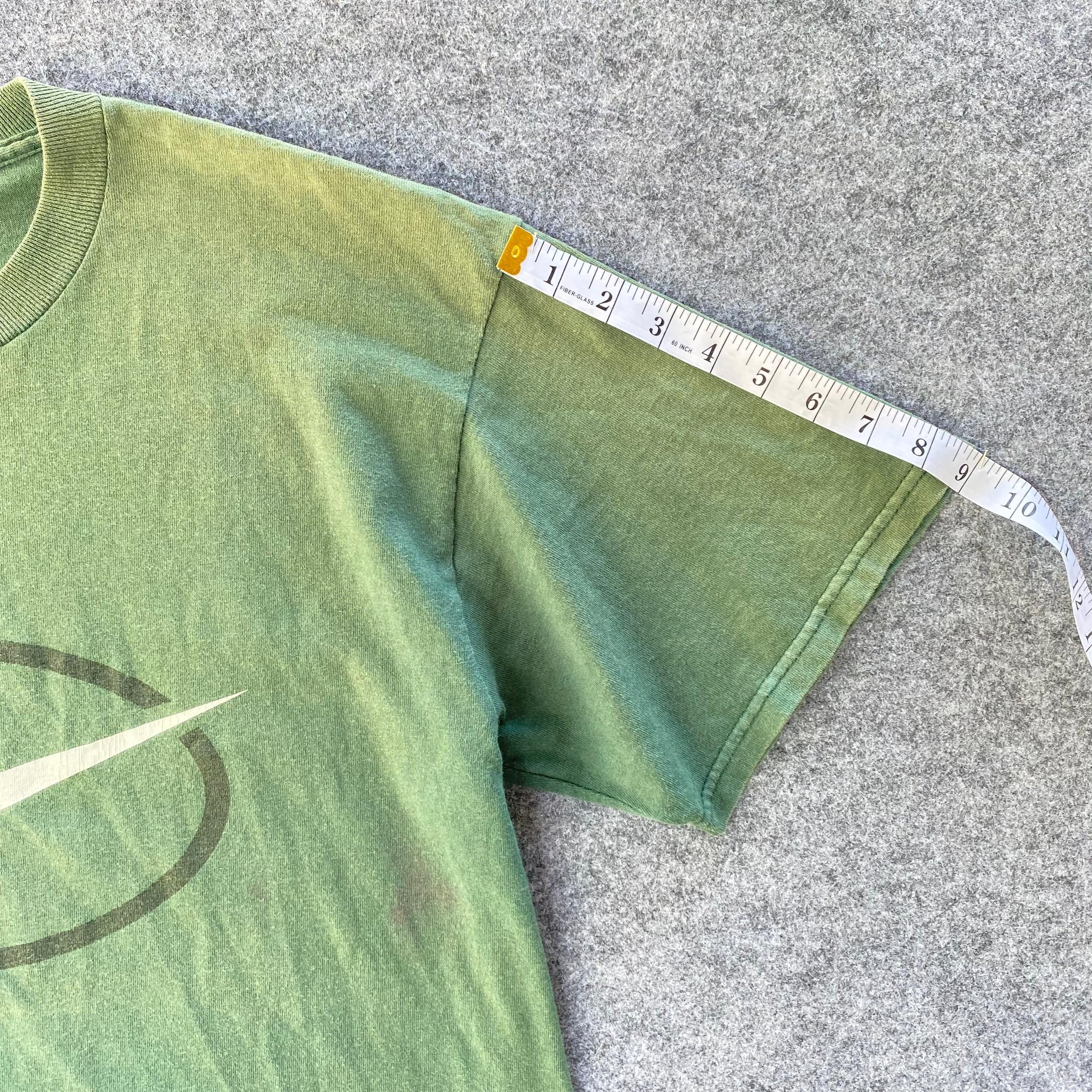 Nike Vintage 90s Nike Swoosh Logo Tshirt Size US M / EU 48-50 / 2 - 5 Thumbnail