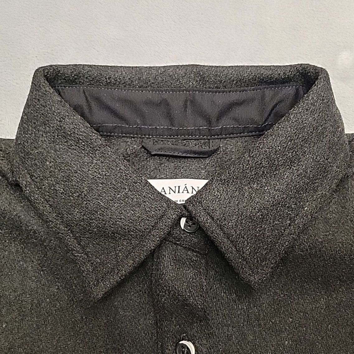 Olive VINTAGE Anian Shirt Womens 2XL Olive Wool Melton Made in Canada Button-Up Long Sleeve Size XXL / US 16-18 / IT 52-54 - 4 Thumbnail