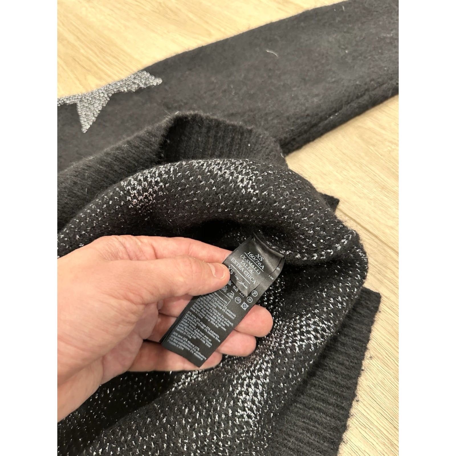 Allsaints VINTAGE AllSaints Star Jumper Sweater Women XS Black Silver Wool Alpaca Metallic Cozy Size 26" / US 2 / IT 38 - 6 Thumbnail