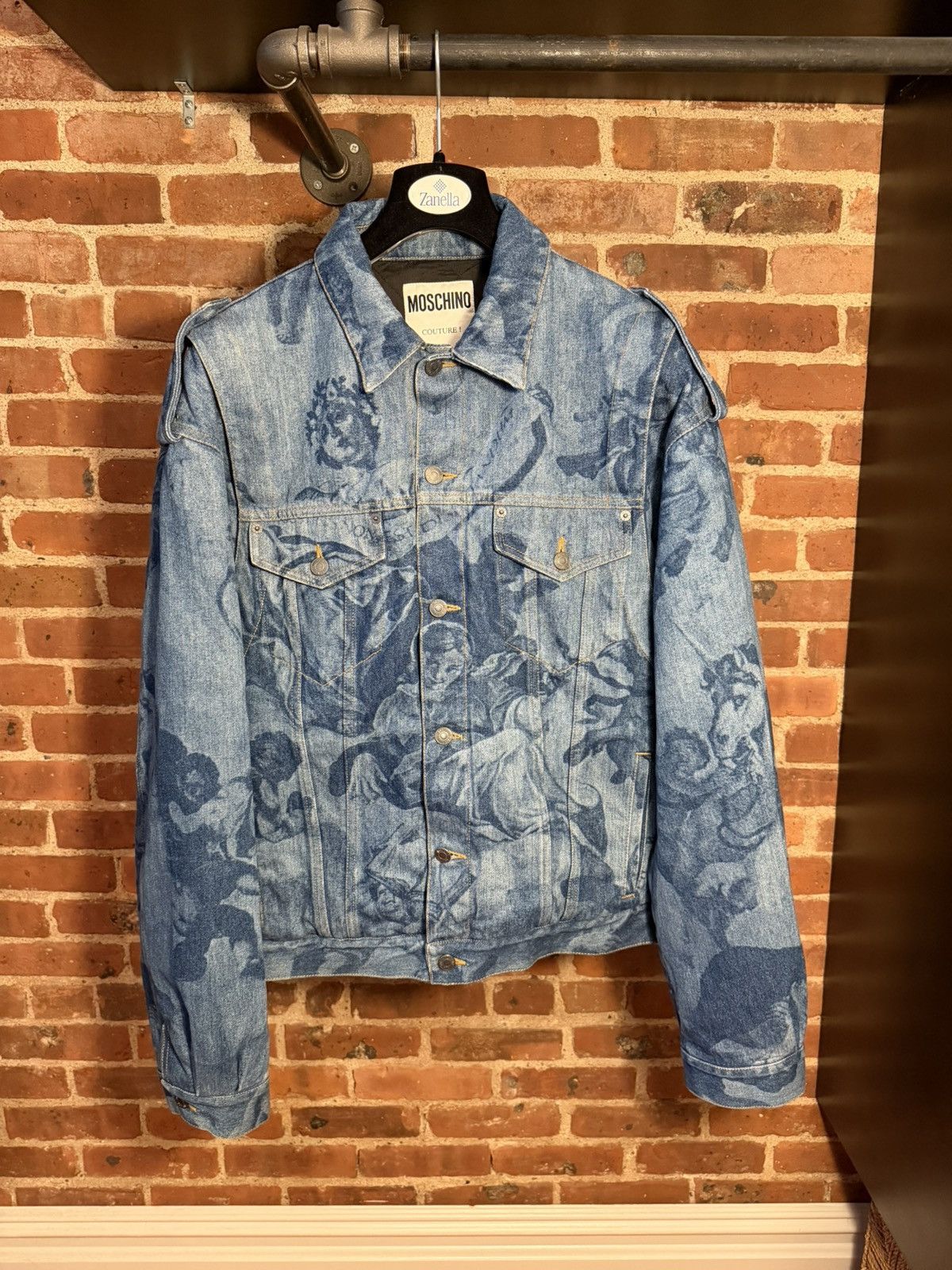 Moschino FW/17 Runway Tattooed Horse/Renaissance Print Size US L / EU 52-54 / 3 - 1 Thumbnail