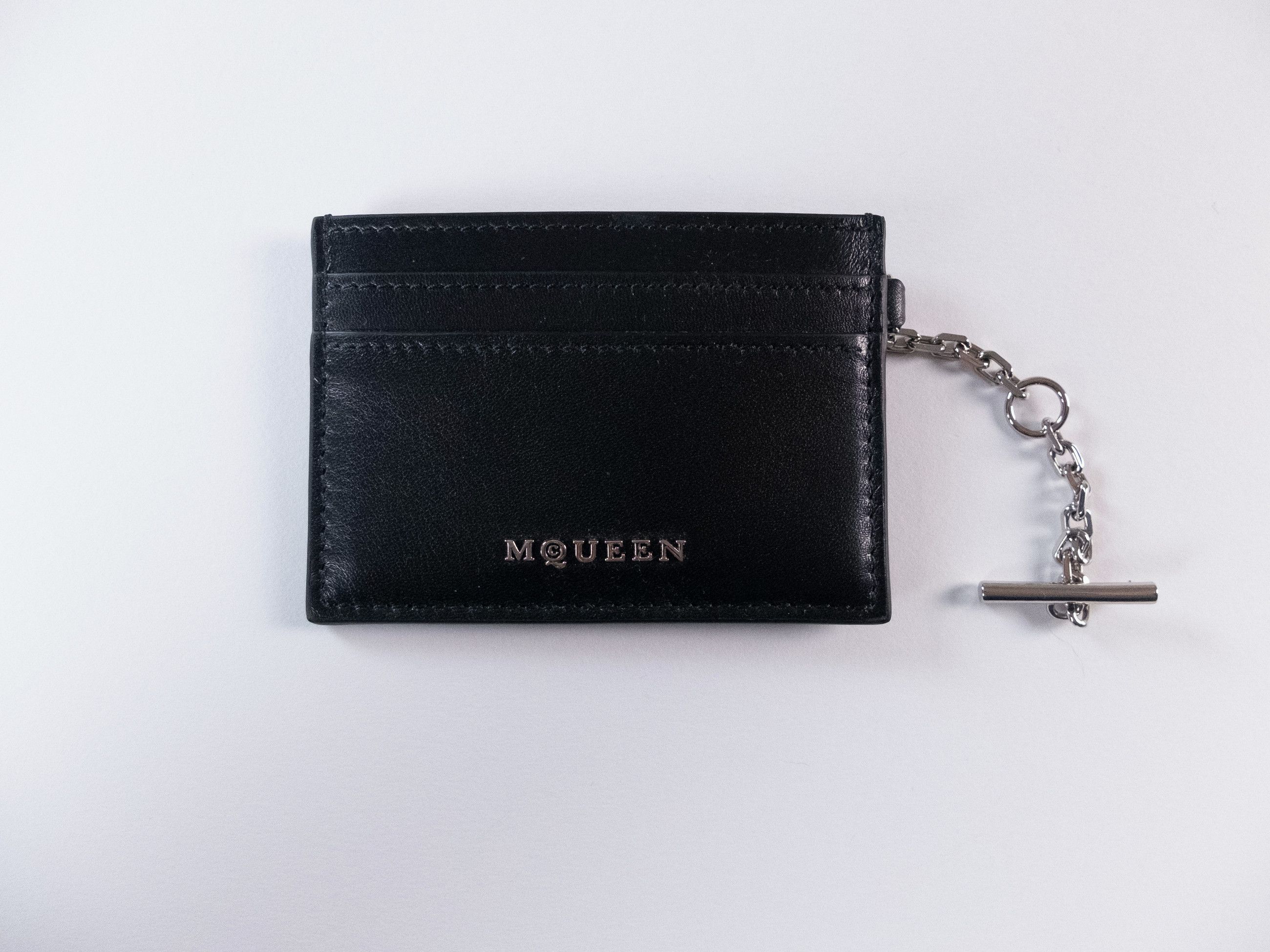 Alexander McQueen ALEXANDER MCQUEEN black T-bar leather card holder with chain Size ONE SIZE - 1 Thumbnail