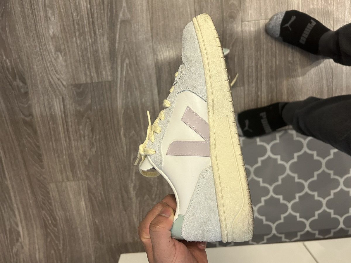 Veja Veja v10 menthol size 9/10 Size US 9 / EU 42 - 3 Thumbnail