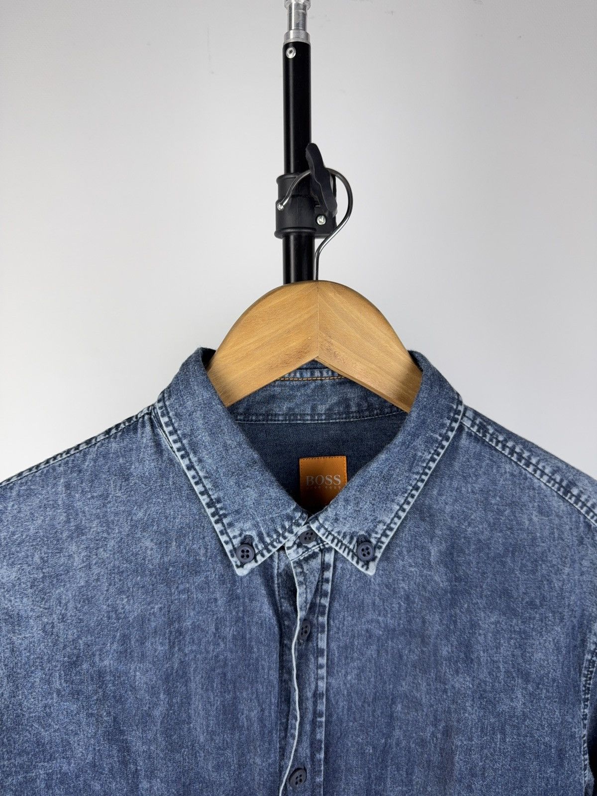 Hugo Boss Designer BOSS Hugo Boss Denim Shirt Slim Fit Casual Blue 00s Size US M / EU 48-50 / 2 - 7 Thumbnail