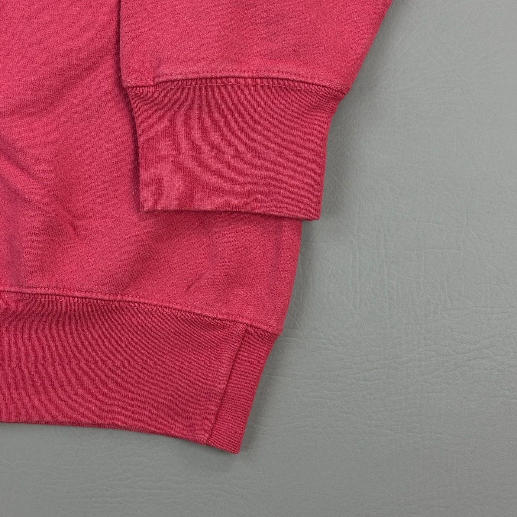 Champion VINTAGE Champion Sweatshirt Mens Large Berry Fleece Blank Crewneck Pullover Deadstock Pink 90s Classic Outdoor Retro Sports Mens Sweatshirt Size US L / EU 52-54 / 3 - 3 Thumbnail