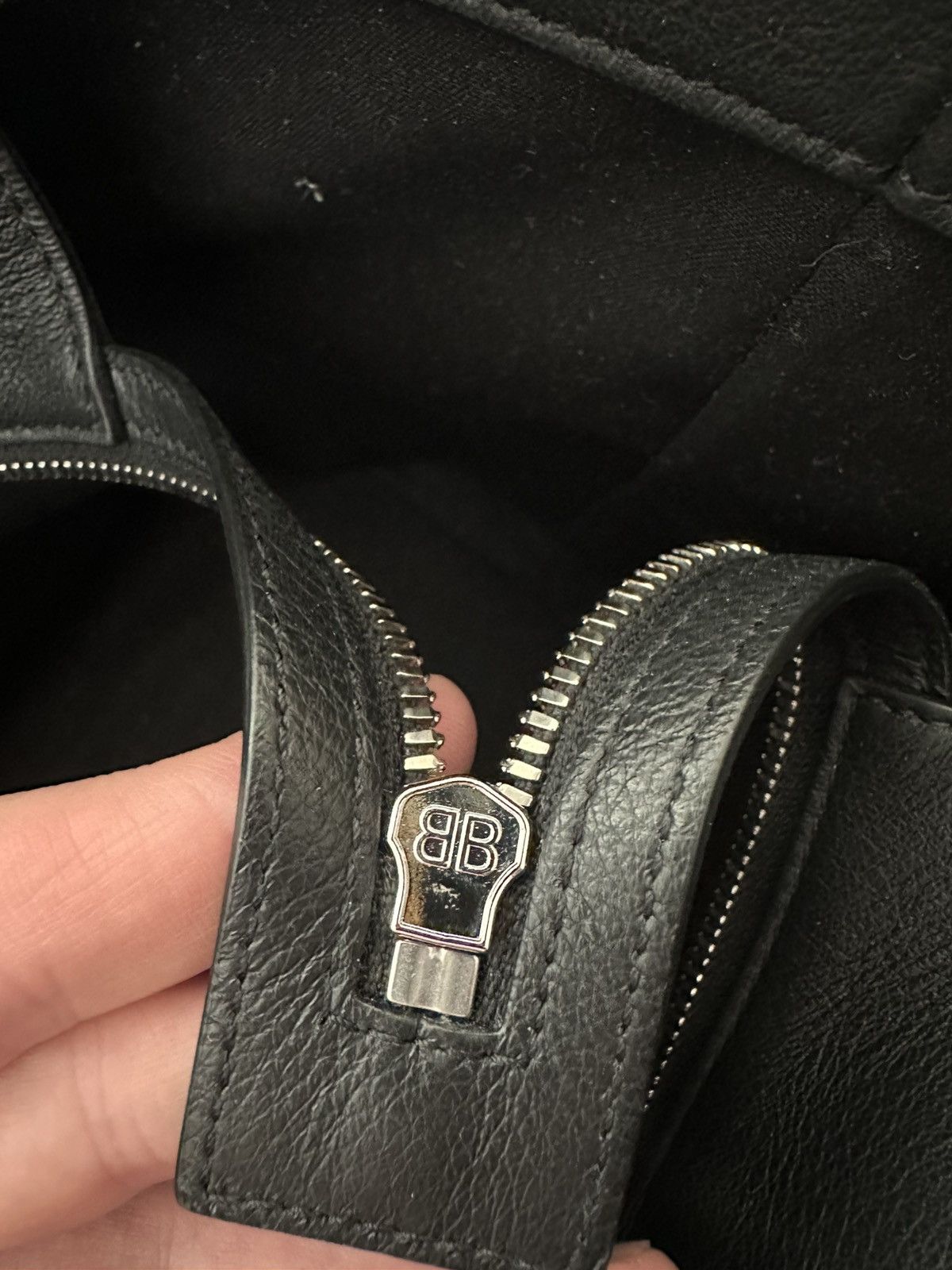 Balenciaga Balenciaga Rodeo Drive Print Tote Bag In Black Leather Size ONE SIZE - 6 Thumbnail