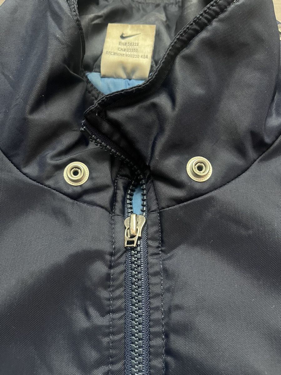 Nike 90s Vintage Nike Down Jacket Big Swoosh Logo Back Rare Size US L / EU 52-54 / 3 - 12 Thumbnail