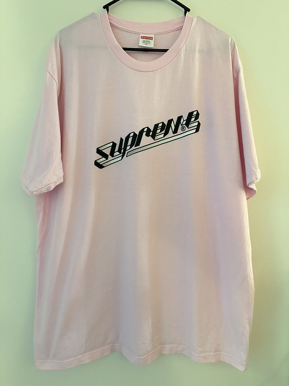Supreme Supreme Banner Tee Size US XL / EU 56 / 4 - 1 Thumbnail