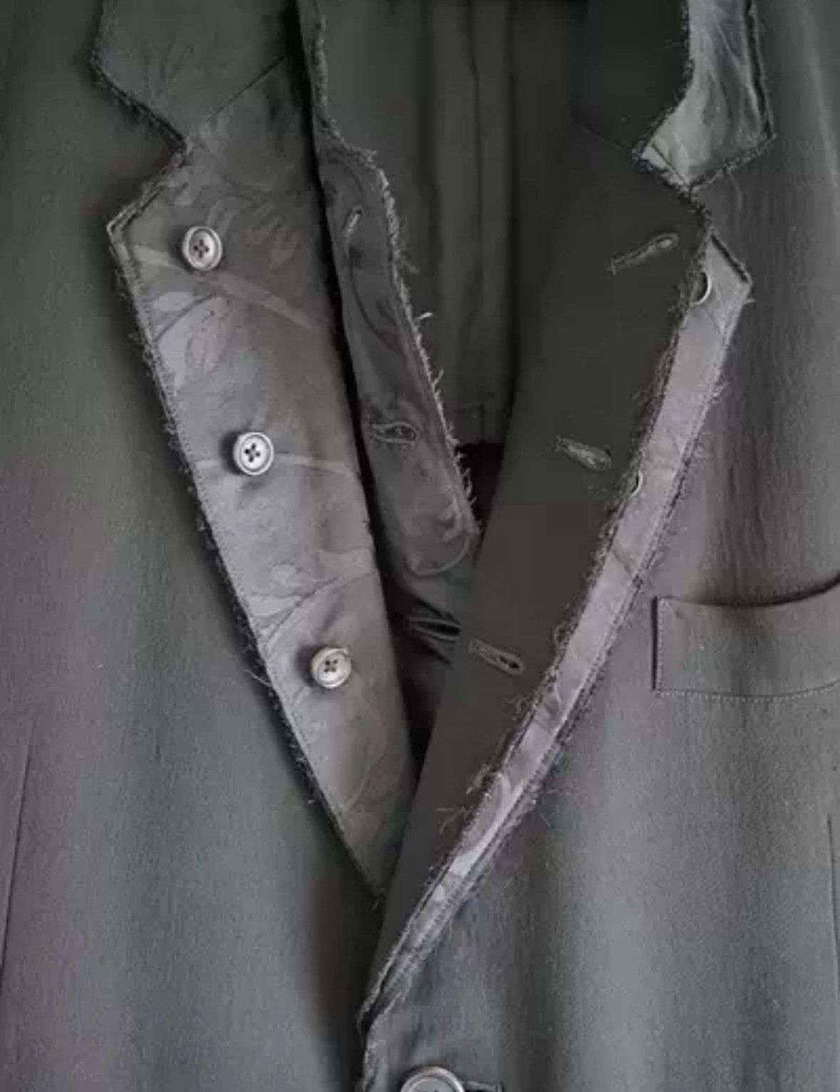Yohji Yamamoto Yohji Yamamoto 11ss floral silk collar double suit Size US L / EU 52-54 / 3 - 3 Thumbnail
