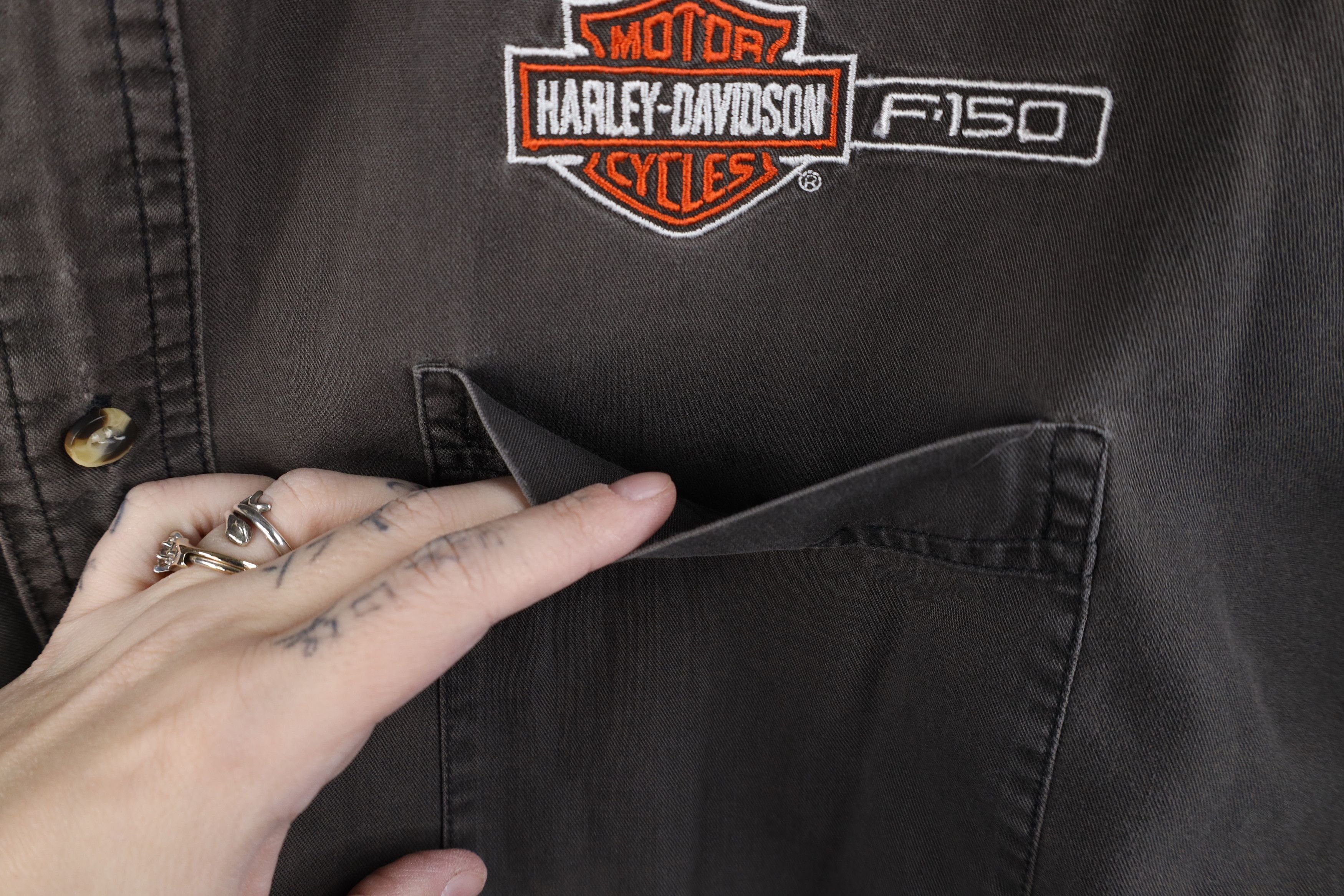 Harley Davidson Vintage Harley Davidson Ford Truck Short Sleeve Button Shirt Size US XL / EU 56 / 4 - 5 Thumbnail