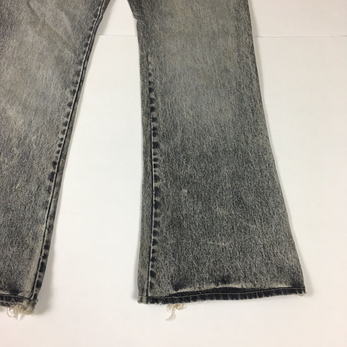 Levi's Vintage Levi’s 530 Bleach Black Flare Size US 34 / EU 50 - 3 Thumbnail