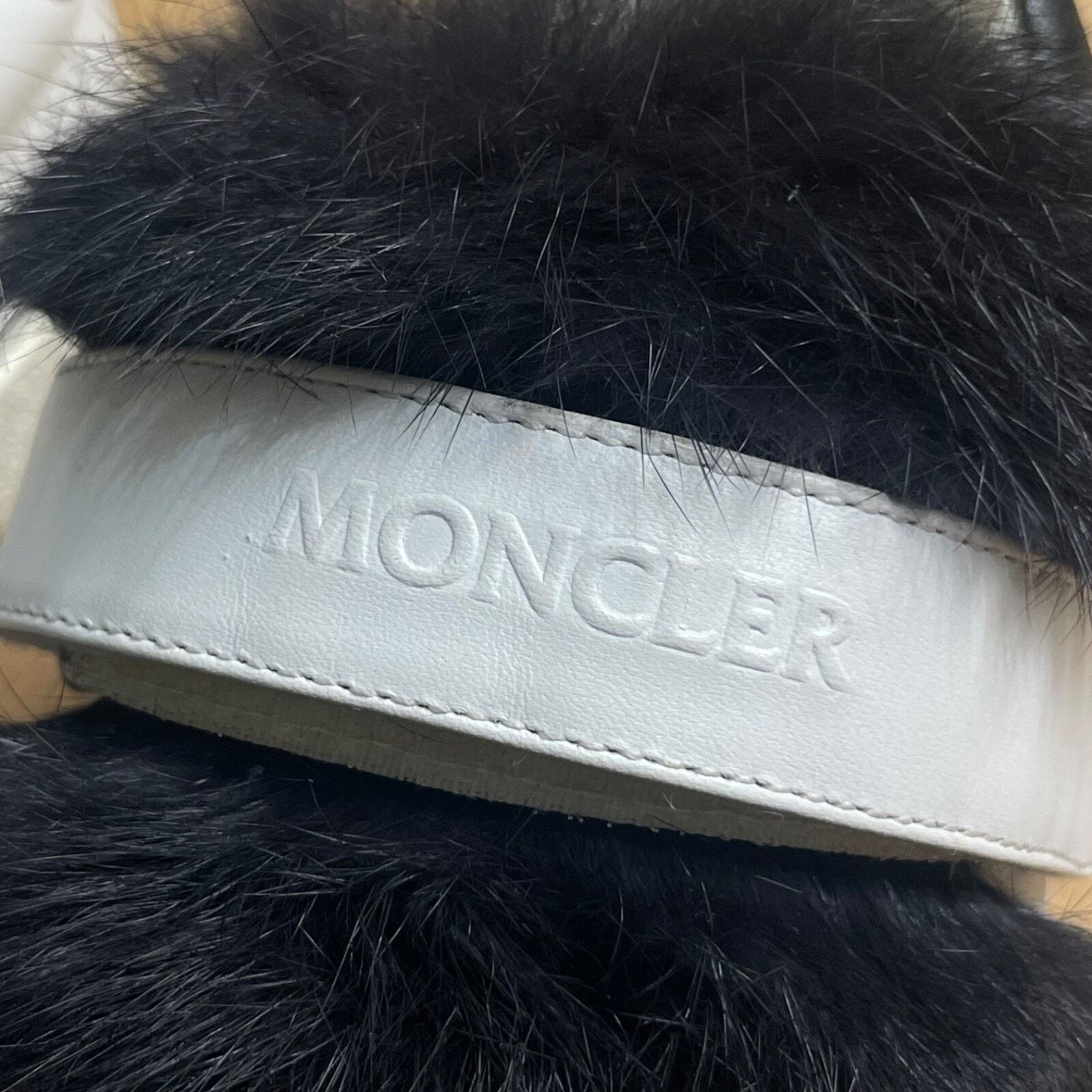 Moncler MONCLER women's shoes sneakers leather LUCIE FUR Low Top Size US 9 / IT 39 - 5 Thumbnail
