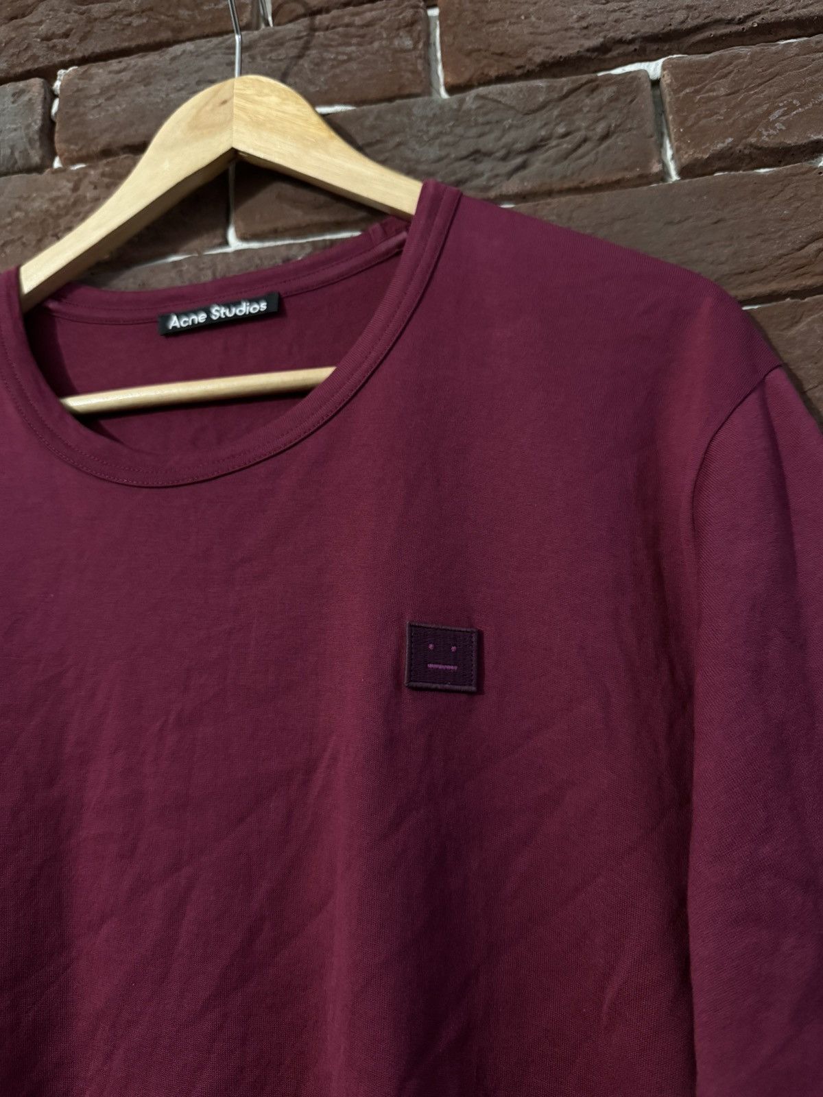 Acne Studios Acne Studios Nash Face Rare Cw Burgund Basic Quality Tee Size US S / EU 44-46 / 1 - 3 Thumbnail