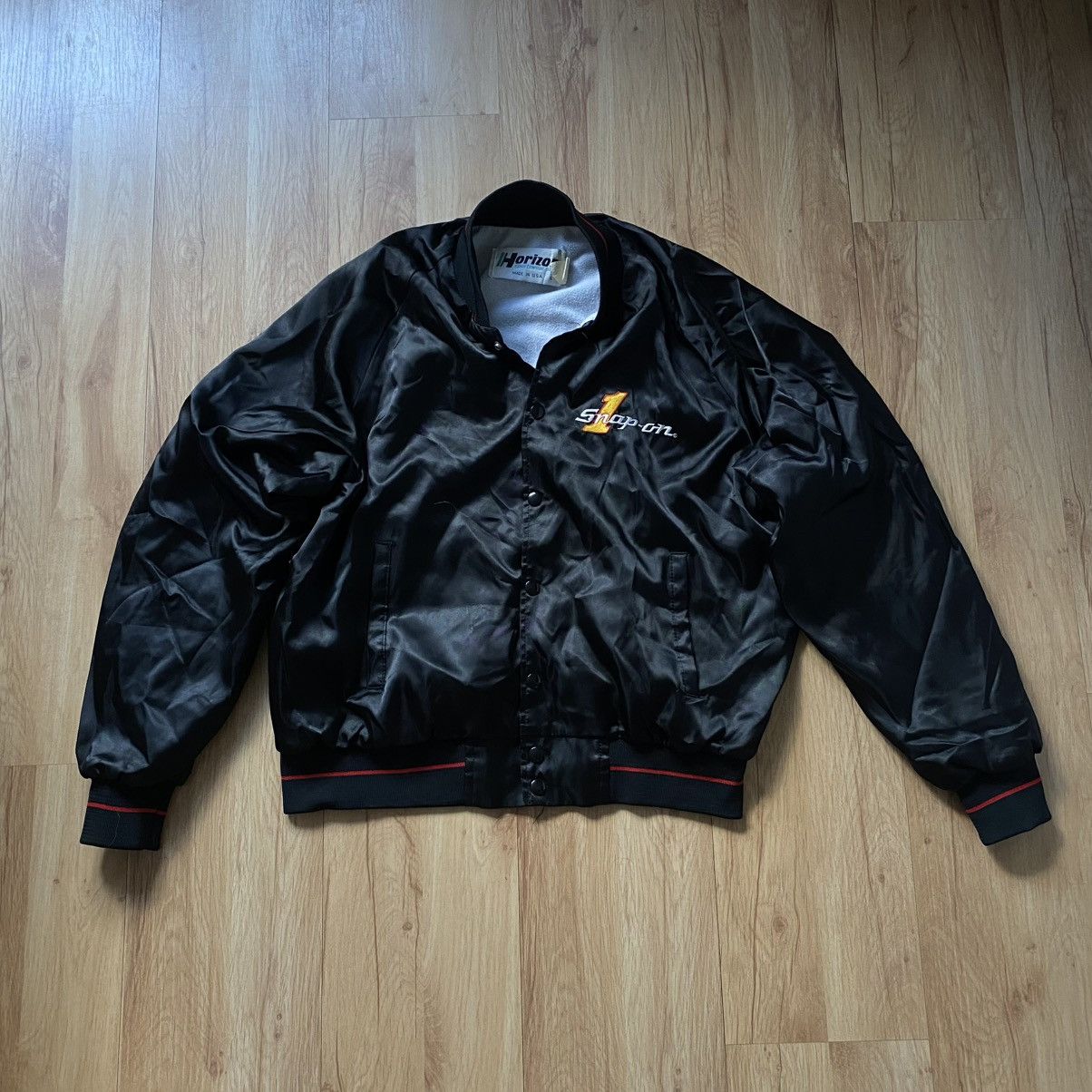 Vintage Vintage 90s Horizon bomber satin jacket Size US M / EU 48-50 / 2 - 1 Thumbnail