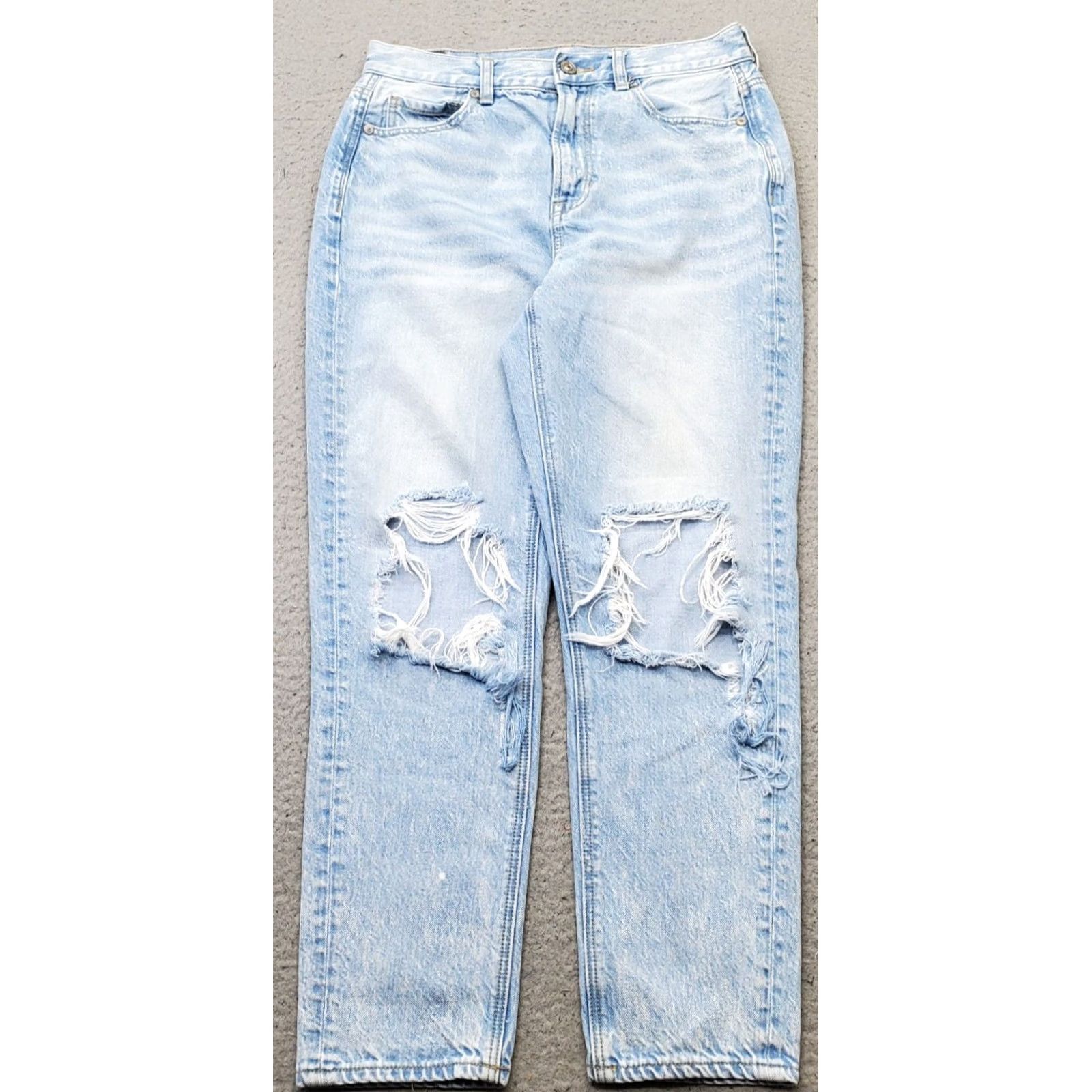 American Eagle Outfitters American Eagle Outfitters Mom Jeans Womens Size 2 Blue Distressed Light Wash Straight Jeans Size 26" / US 2 / IT 38 - 2 Thumbnail