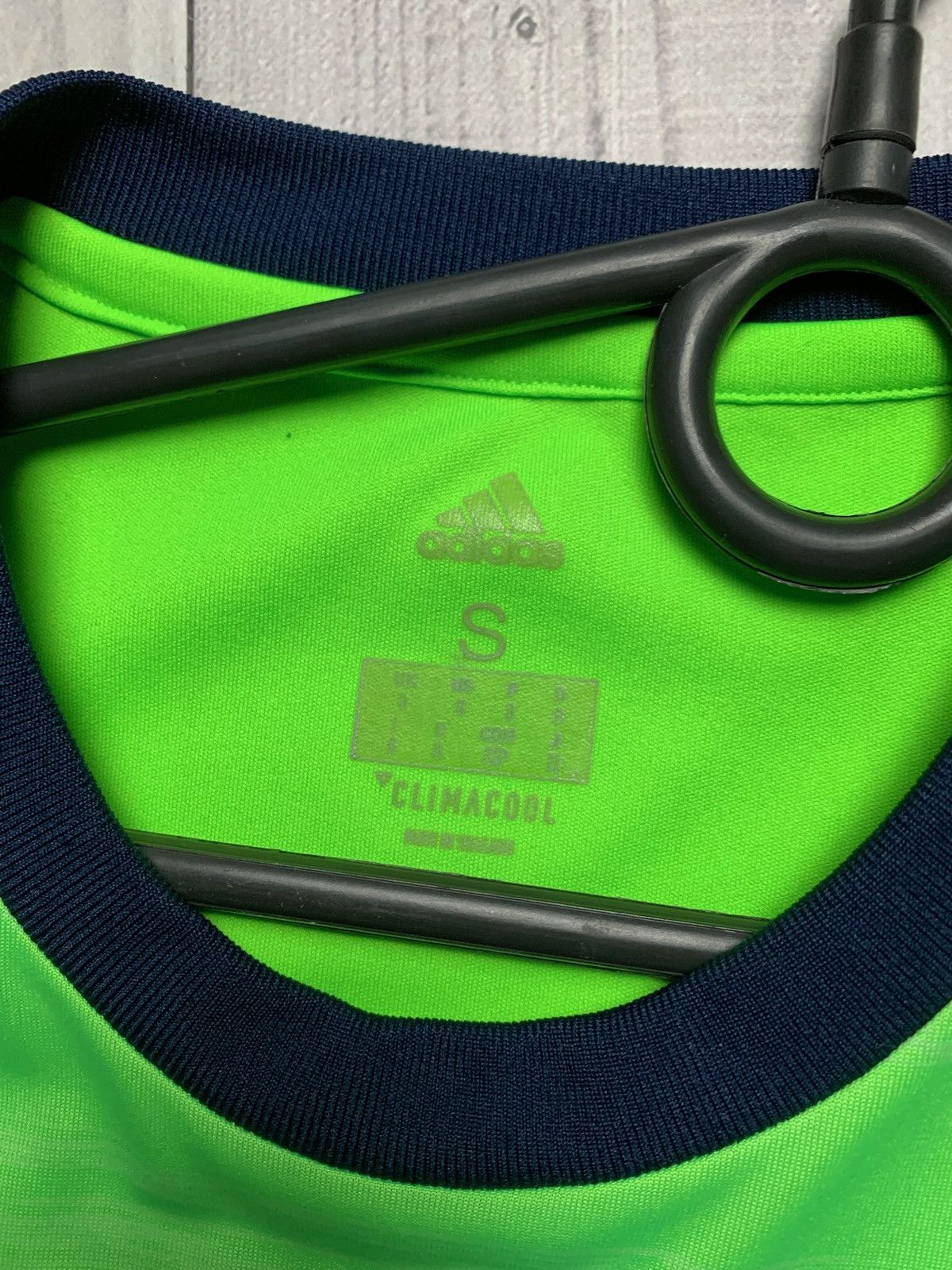 Adidas × Vintage Adidas Cardiff city soccer jersey green size S away rare Size US S / EU 44-46 / 1 - 4 Thumbnail