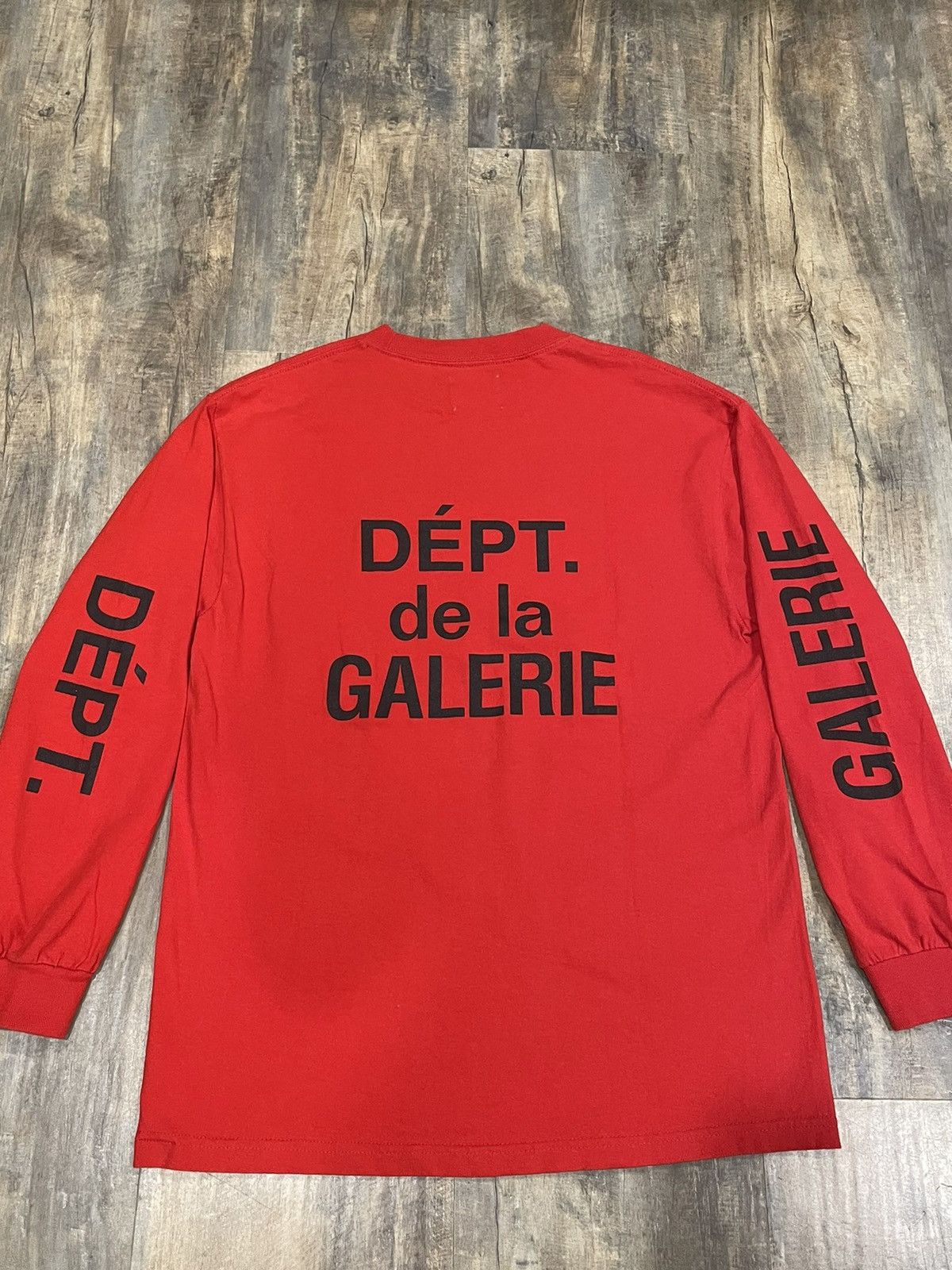 Gallery Dept. RARE Gallery Dept French Collector Souvenir Logo Red L/S Tee Size US S / EU 44-46 / 1 - 3 Thumbnail