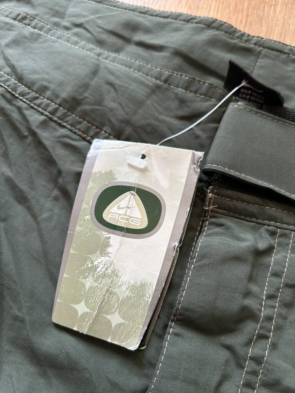 Nike ACG Nike ACG Spring 2001 Green Nylon 4 Pocket Cargo Shorts Size US 38 / EU 54 - 9 Thumbnail