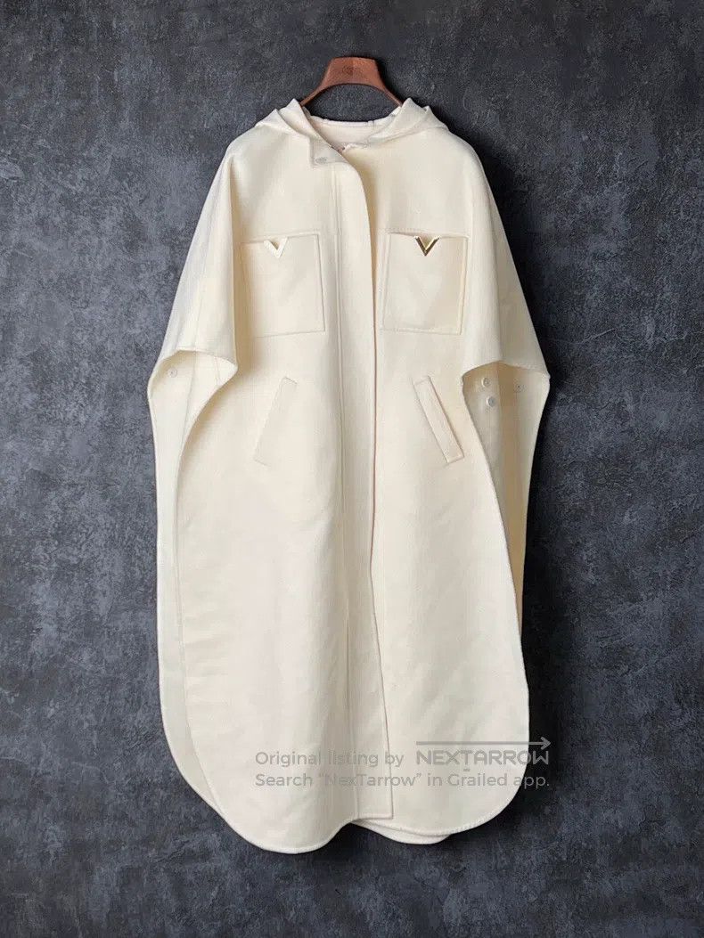 Valentino Valentino Hooded cape coat Size XL / US 12-14 / IT 48-50 - 1 Thumbnail