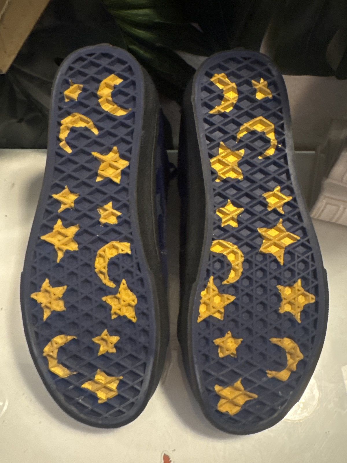 Vans Vans Sk8-Hi Disney Sorcerer’s Apprentice Size US 7.5 / IT 37.5 - 6 Thumbnail