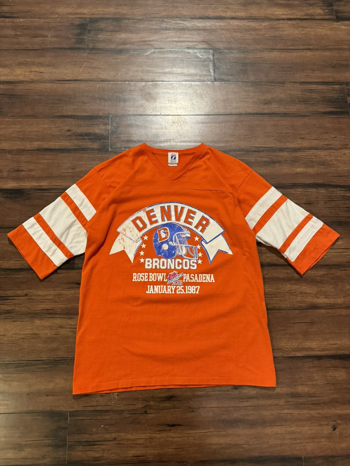 Logo 7 × NFL × Vintage Vintage 1987 Orange Logo 7 Denver Broncos Rose Bowl Tee Size US L / EU 52-54 / 3 - 1 Thumbnail