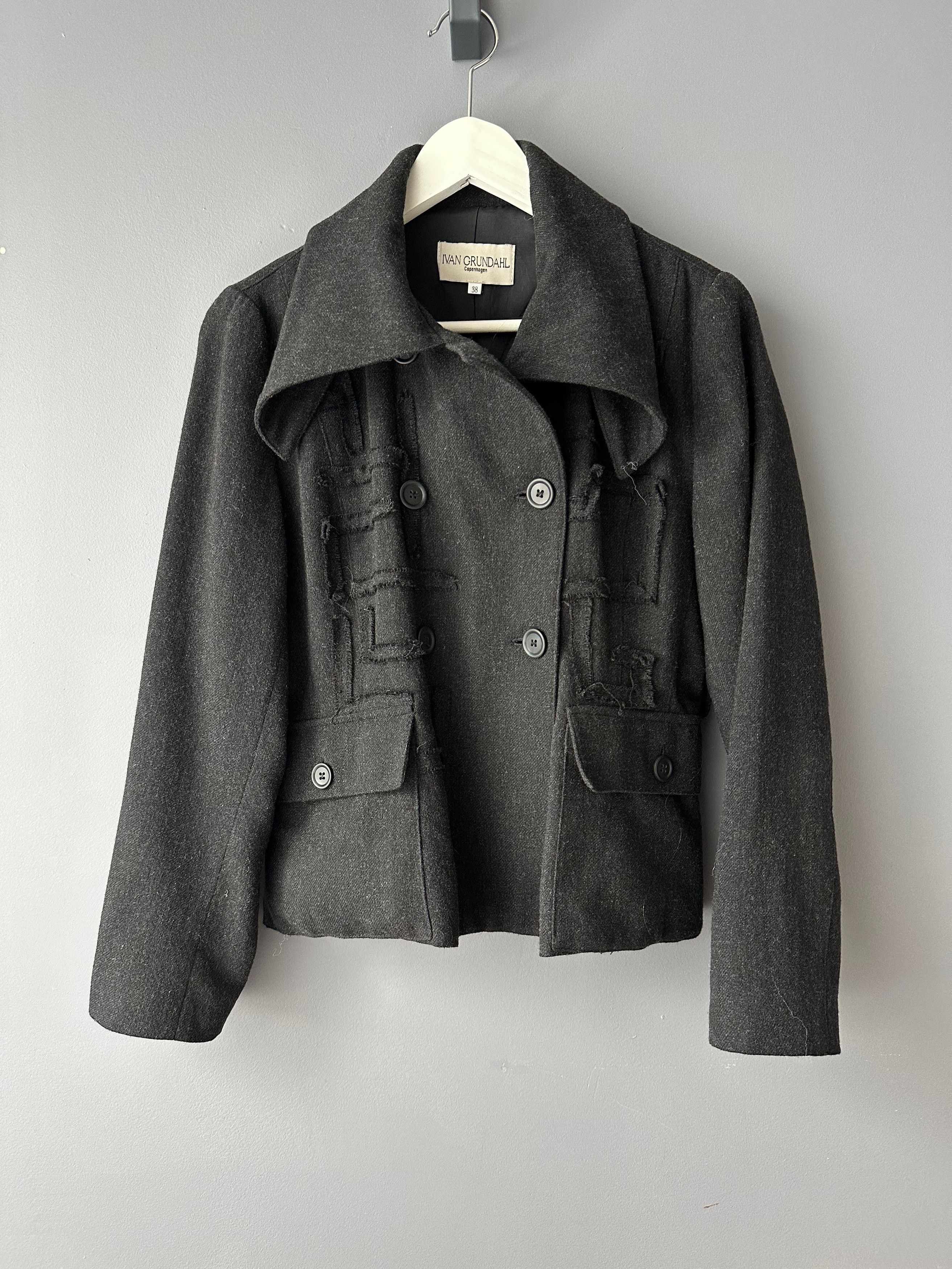 Ivan Grundahl Ivan Grundahl IT38 Wool Jacket Blazer Avant Garde Size XS / US 0-2 / IT 36-38 - 1 Thumbnail