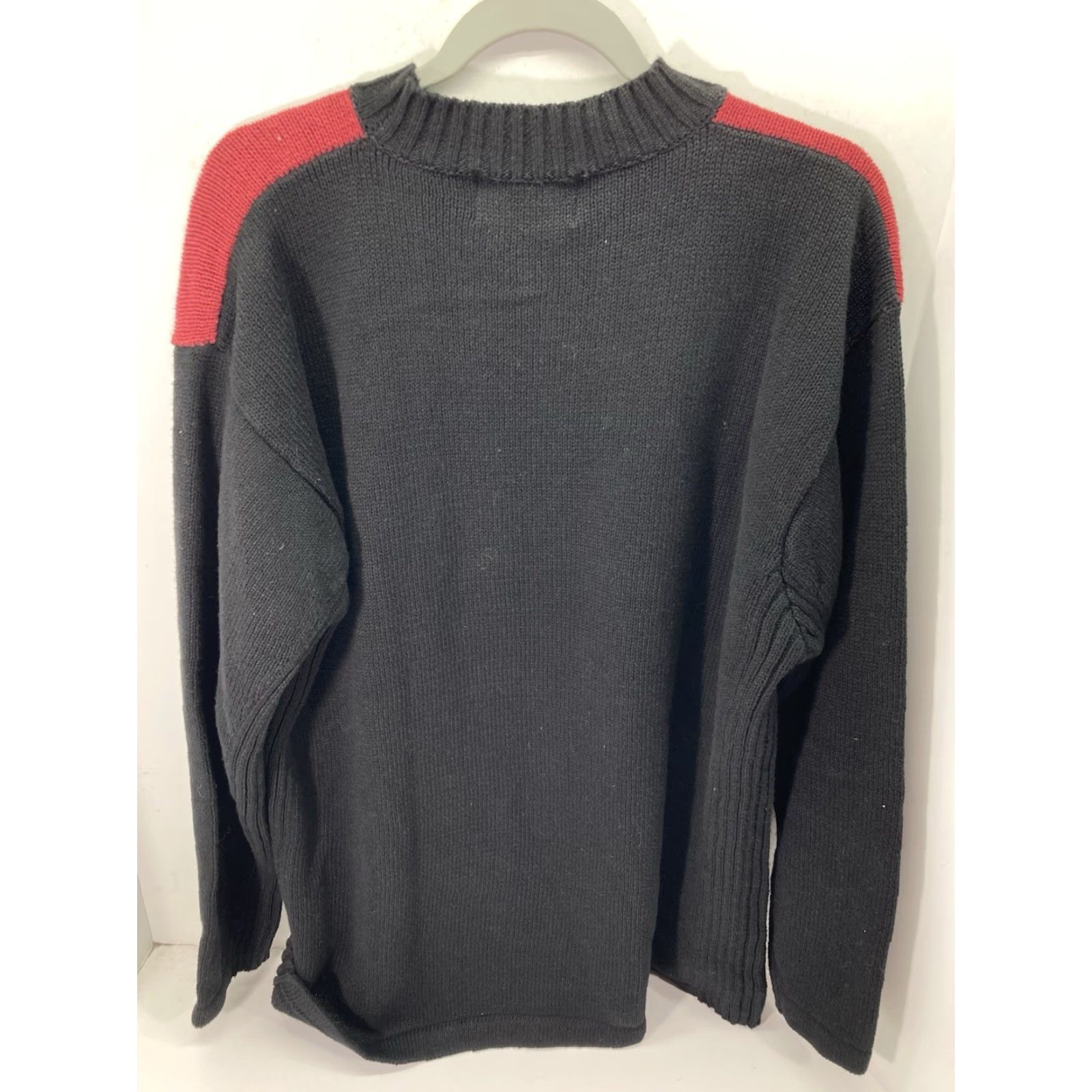 Vintage VINTAGE Aztec Tribal Sweater Men Size Large Black Long Sleeve Cotton Pullover VTG 1999 Mens Large Black Cotton Geometric 1990s Size US L / EU 52-54 / 3 - 7 Thumbnail