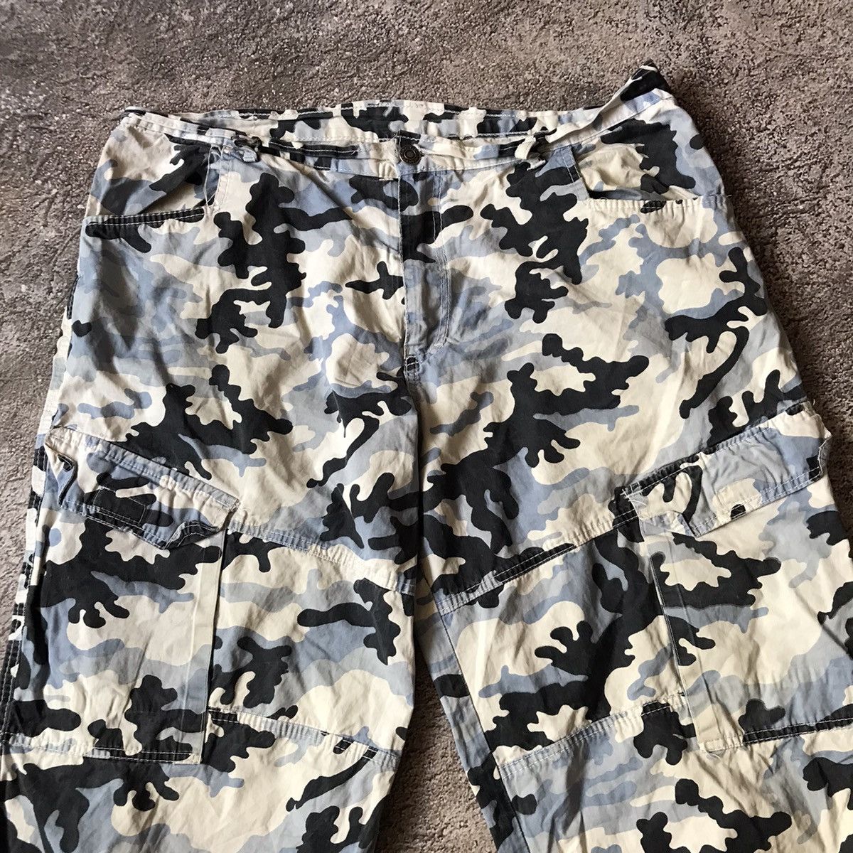 Vintage Vintage 90s Y2K Baggy Cargo Pants All Over Print Streetwear Size US 36 / EU 52 - 4 Thumbnail