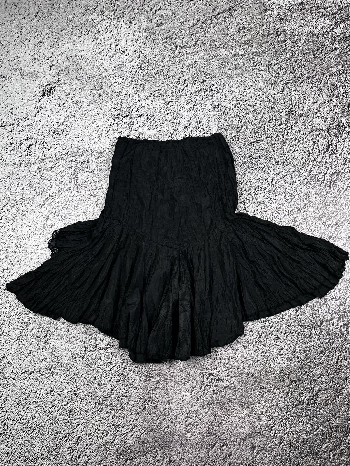 Vintage 90s pleated midi flared skirt gothic style