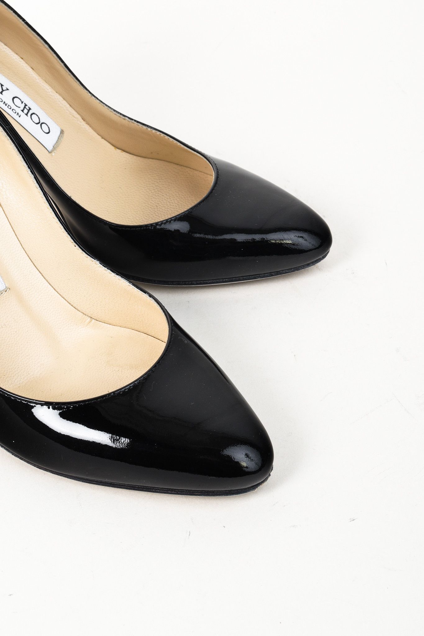 Jimmy Choo Jimmy Choo Gilbert Pump Black Patent Leather Size US 5 / IT 35 - 6 Thumbnail
