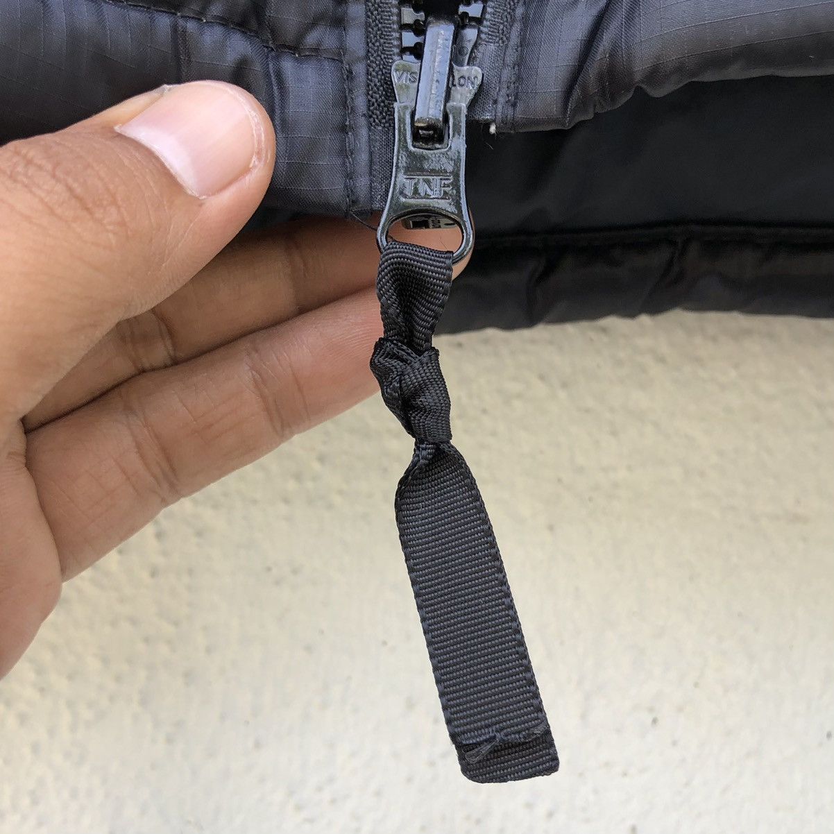 The North Face Vintage The North Face Goose Down Puffer Jacket Black Size US L / EU 52-54 / 3 - 17 Thumbnail