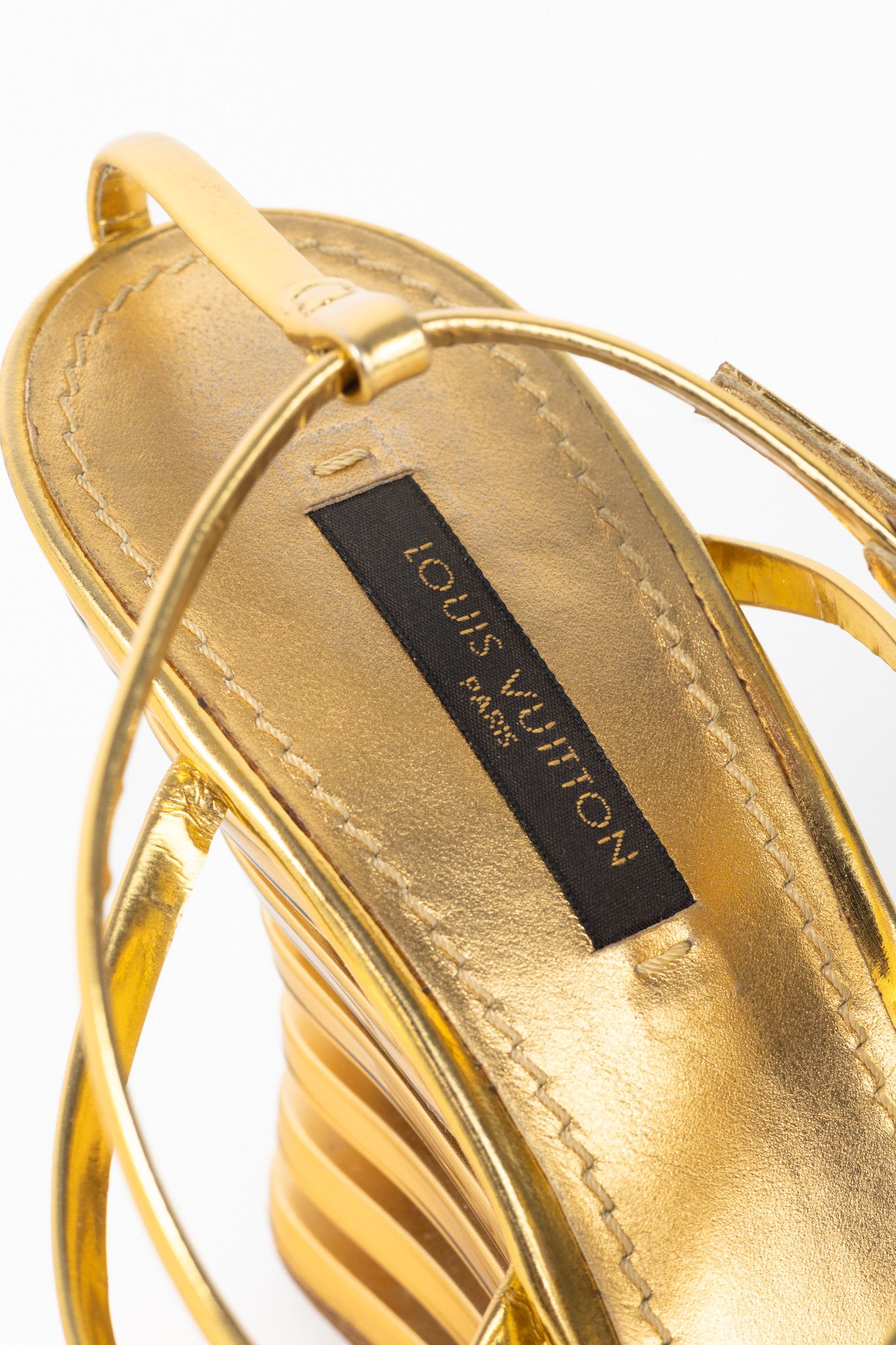 Louis Vuitton Louis Vuitton Lime Wedge Gold Leather Stepped-Heel Sandals Size US 7 / IT 37 - 10 Thumbnail
