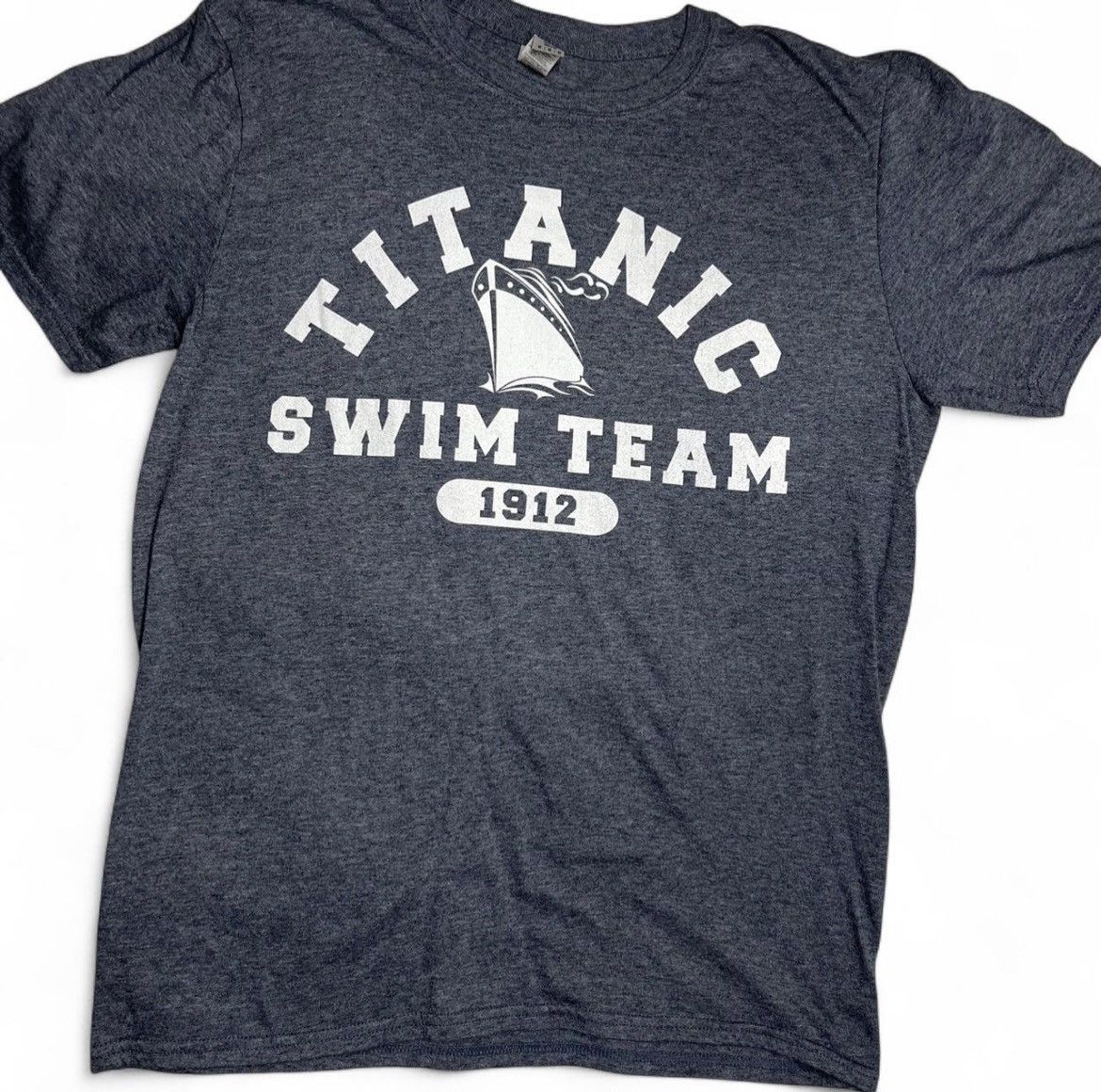 Hanes Titanic Swim Team 1912 Graphic Tee - Gildan - Dark Heather Size US M / EU 48-50 / 2 - 3 Thumbnail