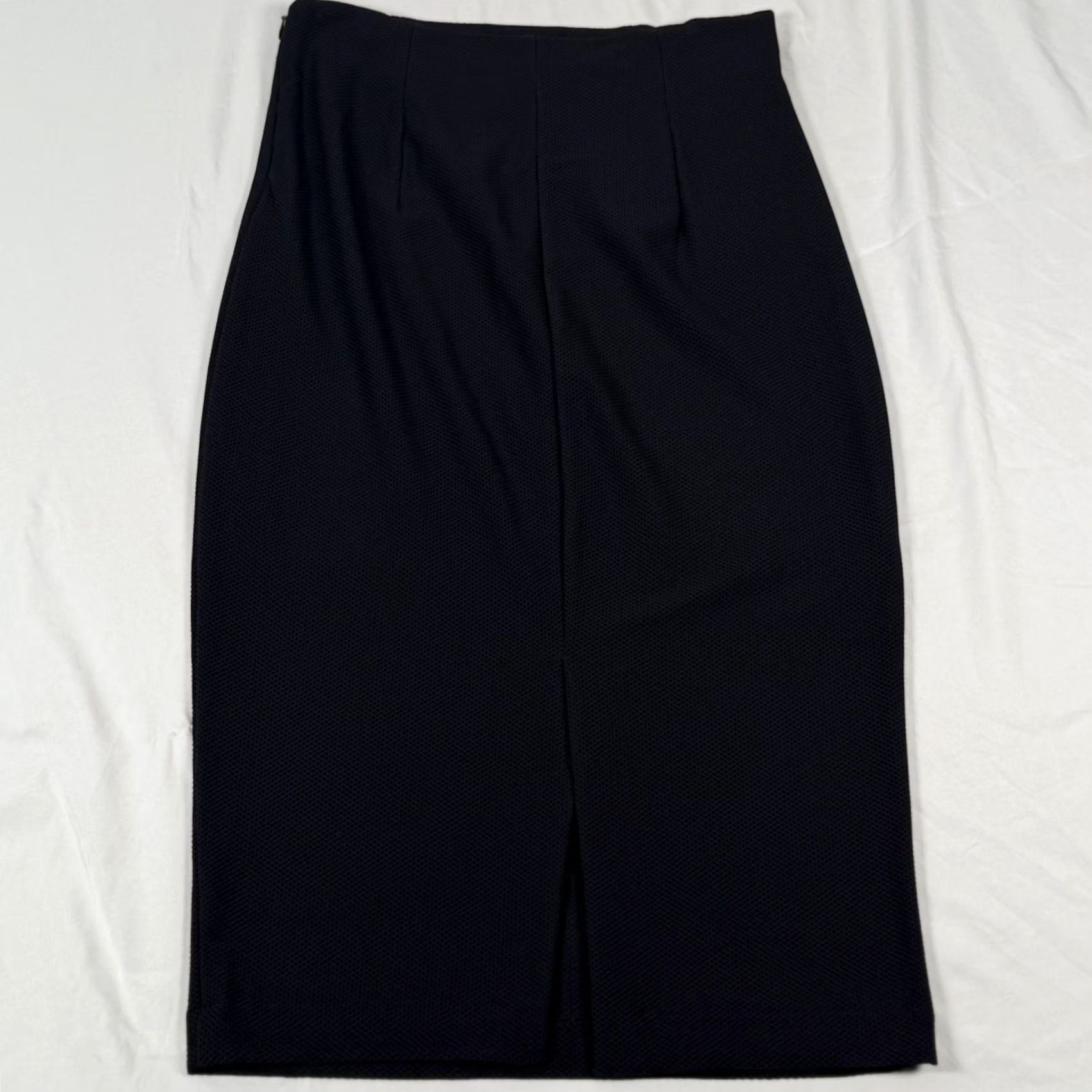 Vintage Philosophy Black Textured Pencil Midi Skirt Size 8 Back Slit Side Zip Women Size 30" / US 8 / IT 44 - 2 Thumbnail