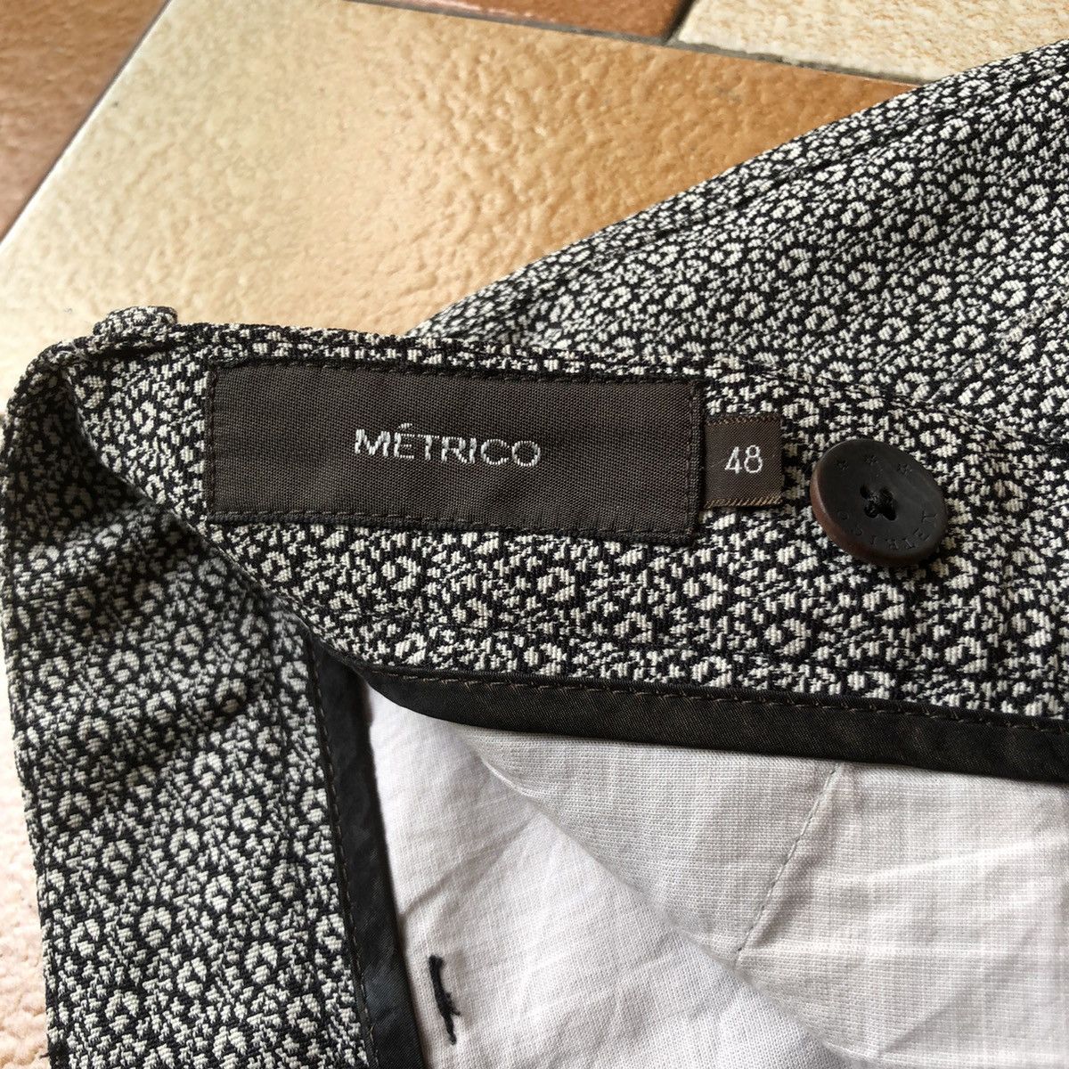 Japanese Brand METRICO floral design trouser Size US 33 - 7 Thumbnail