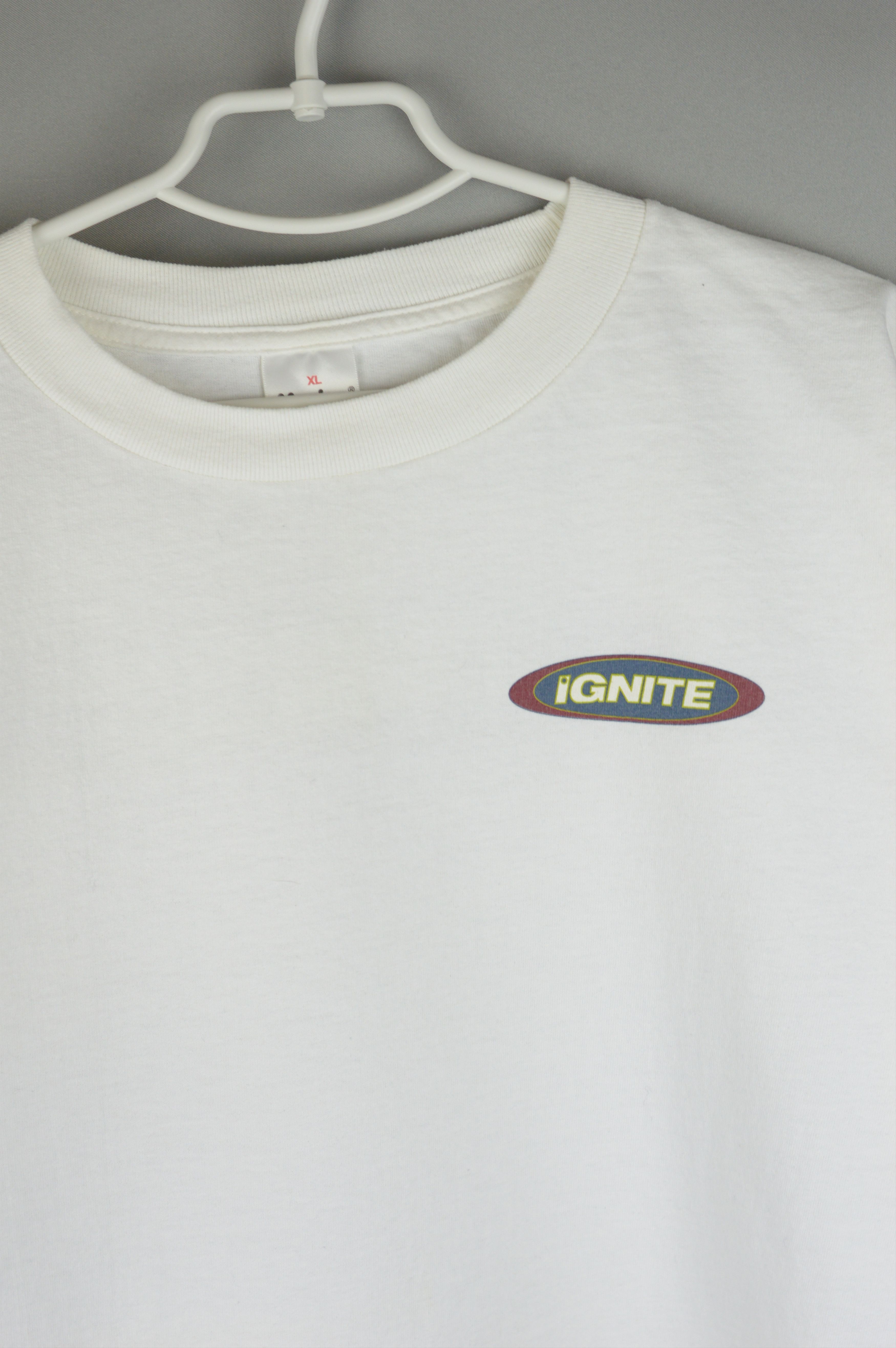 Vintage Vintage Ignite Huntington Beach 90s t shirt Size US XL / EU 56 / 4 - 3 Thumbnail