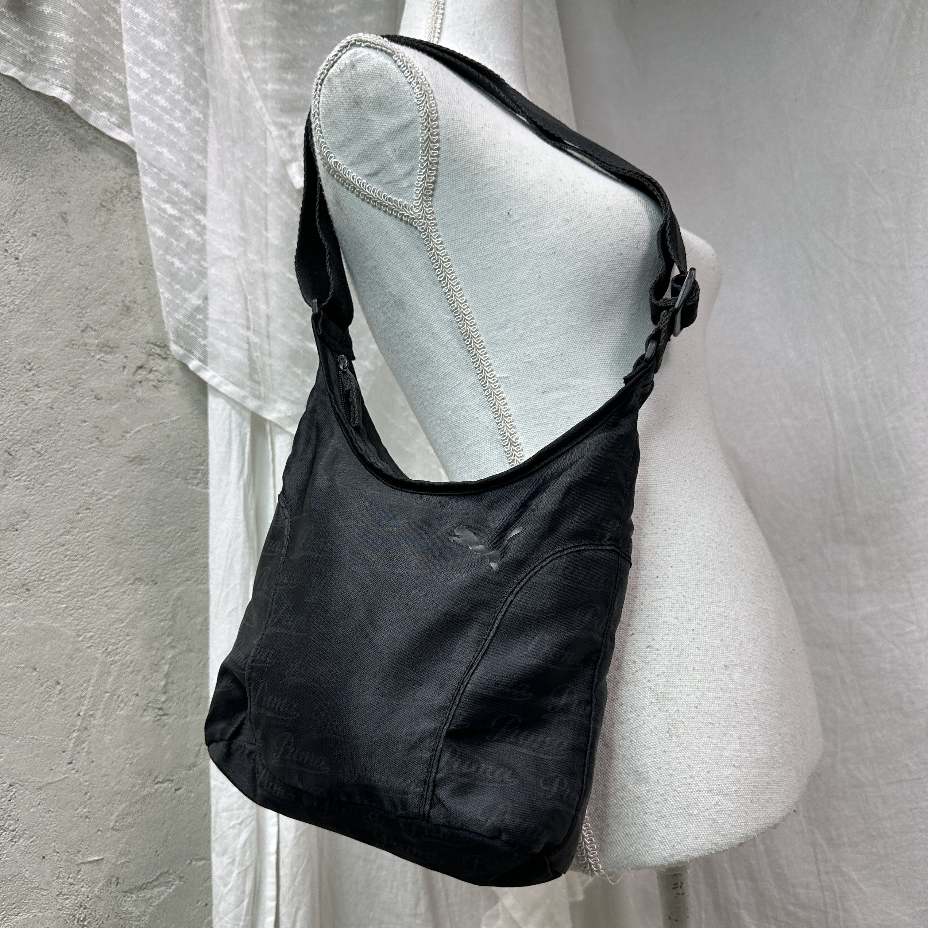 Vintage Vintage Streetwear Sporty Crossbody Nylon Puma Bag Y2K Size ONE SIZE - 4 Thumbnail