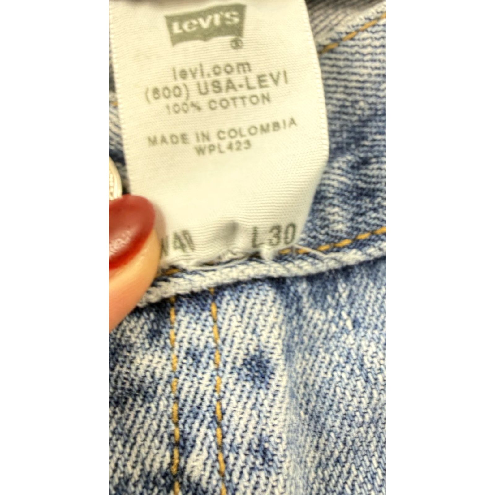 Levi's VINTAGE Levi's 501 Jeans Mens 40x30 Blue Button Fly Relaxed Straight Denim 100% Cotton Size US 39 - 7 Thumbnail