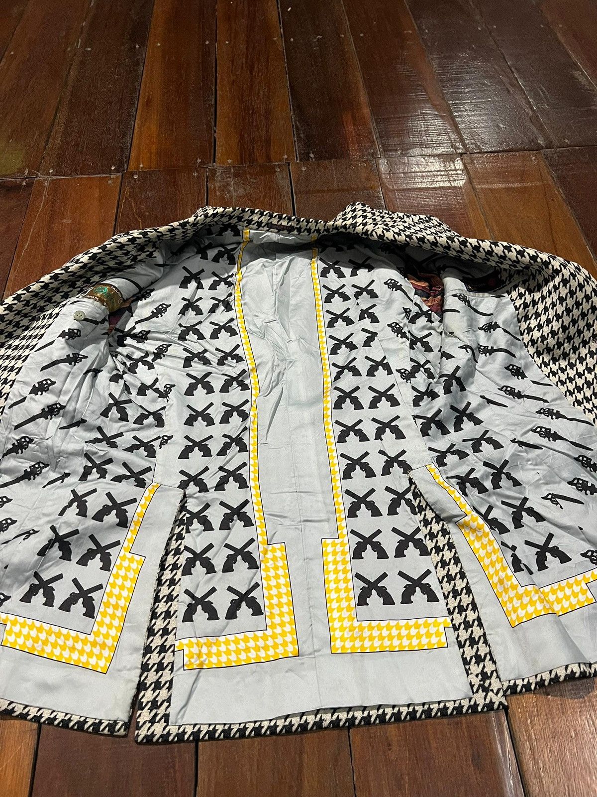 Ermenegildo Zegna Vintage Houndstooth Blazer by Ermenegildo Zegna (1990s) Size 38R - 3 Thumbnail