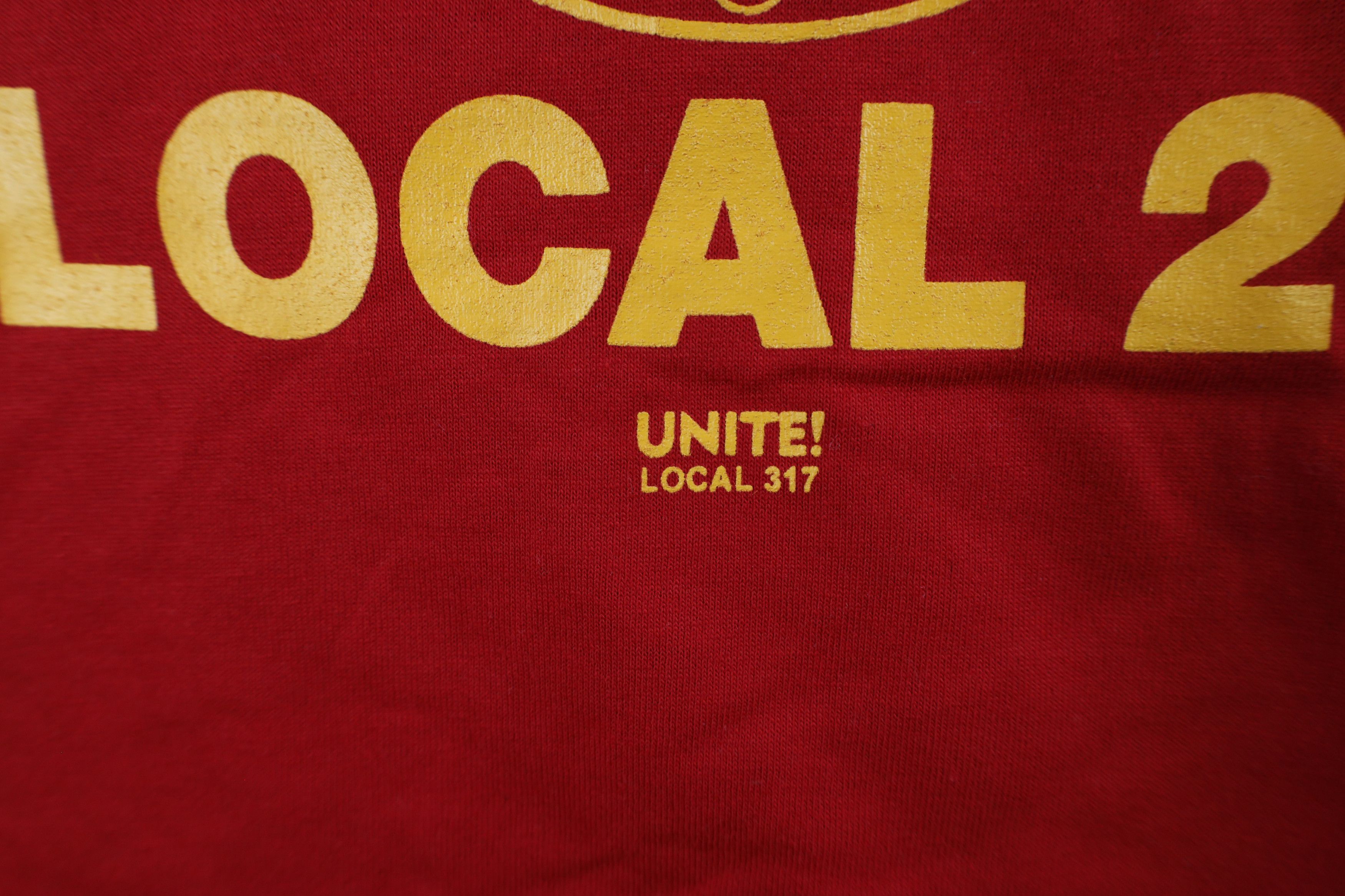 Vintage Vintage 90s Out Teamsters Local 20 Union T-Shirt Red USA Size US XL / EU 56 / 4 - 5 Thumbnail