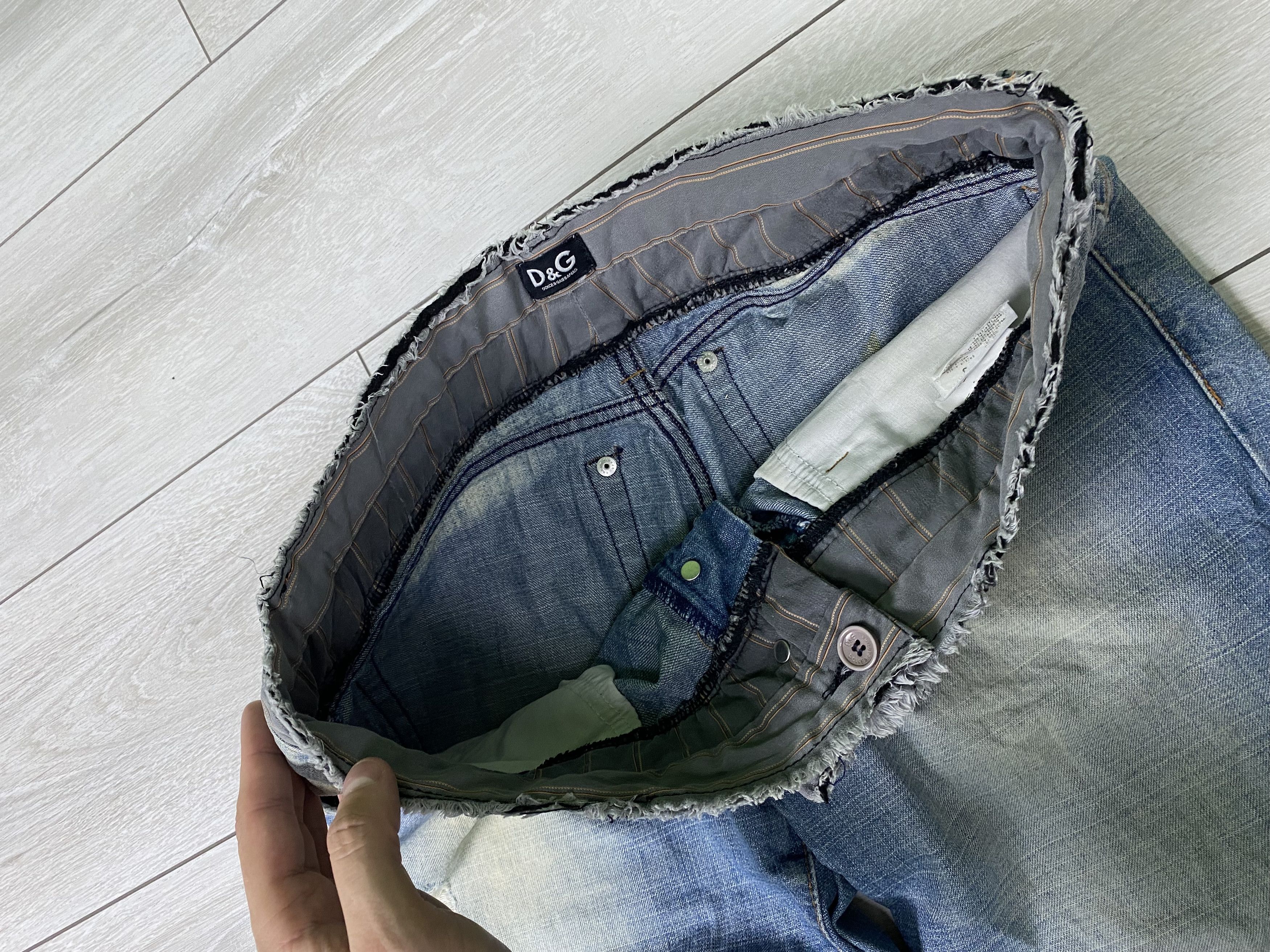 Dolce & Gabbana Vintage Dolce & Gabbana distressed jeans size 32 Size US 32 / EU 48 - 12 Thumbnail