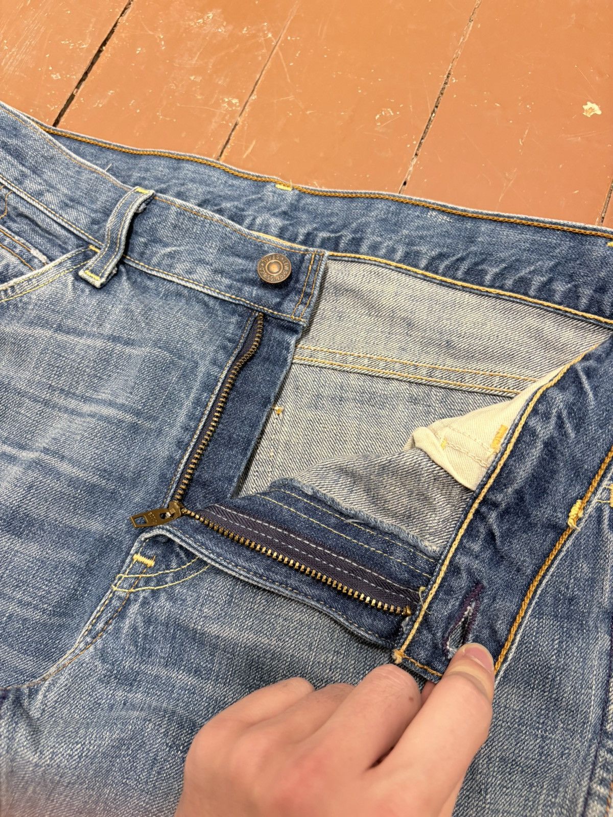 Levi's Vintage Clothing LVC Embroidered Orange Tabs Made In USA Size 28" / US 6 / IT 42 - 4 Thumbnail