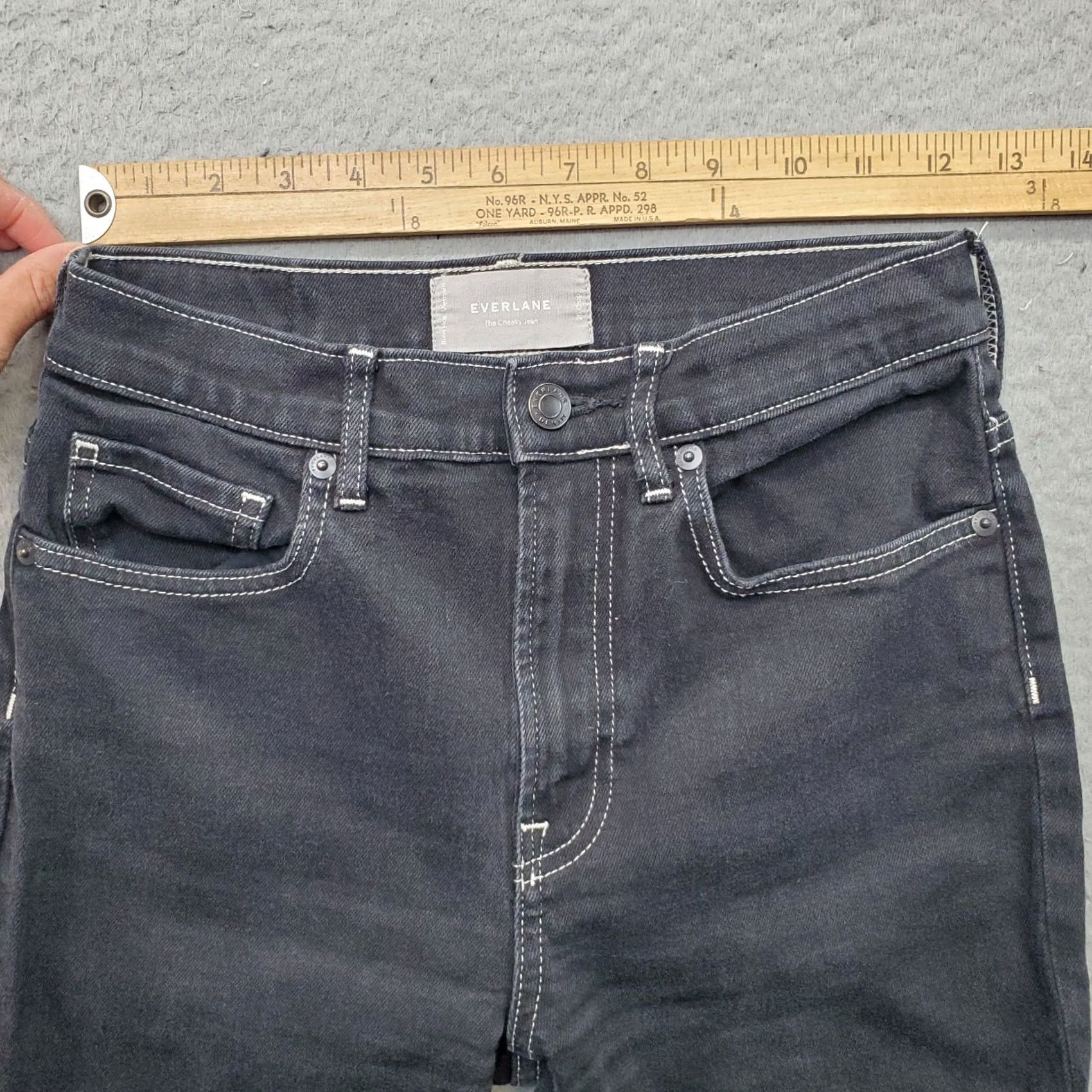 Everlane Everlane Womens Jeans 26 Black Denim Dark Wash Straight Cheeky Crop Low Waist 5-Pocket Measurements Size 26 Mens Womens Girls Boys Size 26" / US 2 / IT 38 - 5 Thumbnail