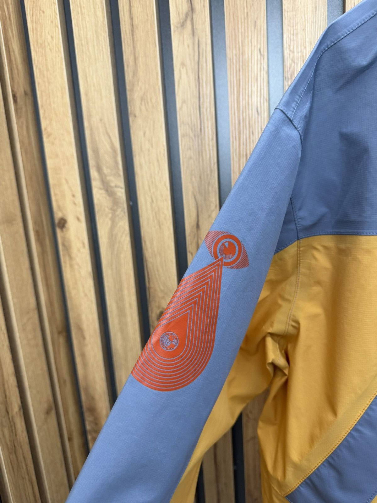 Napapijri Napapijri x Obey Eposh Shell Jacket Men’s Size L Size US L / EU 52-54 / 3 - 9 Thumbnail