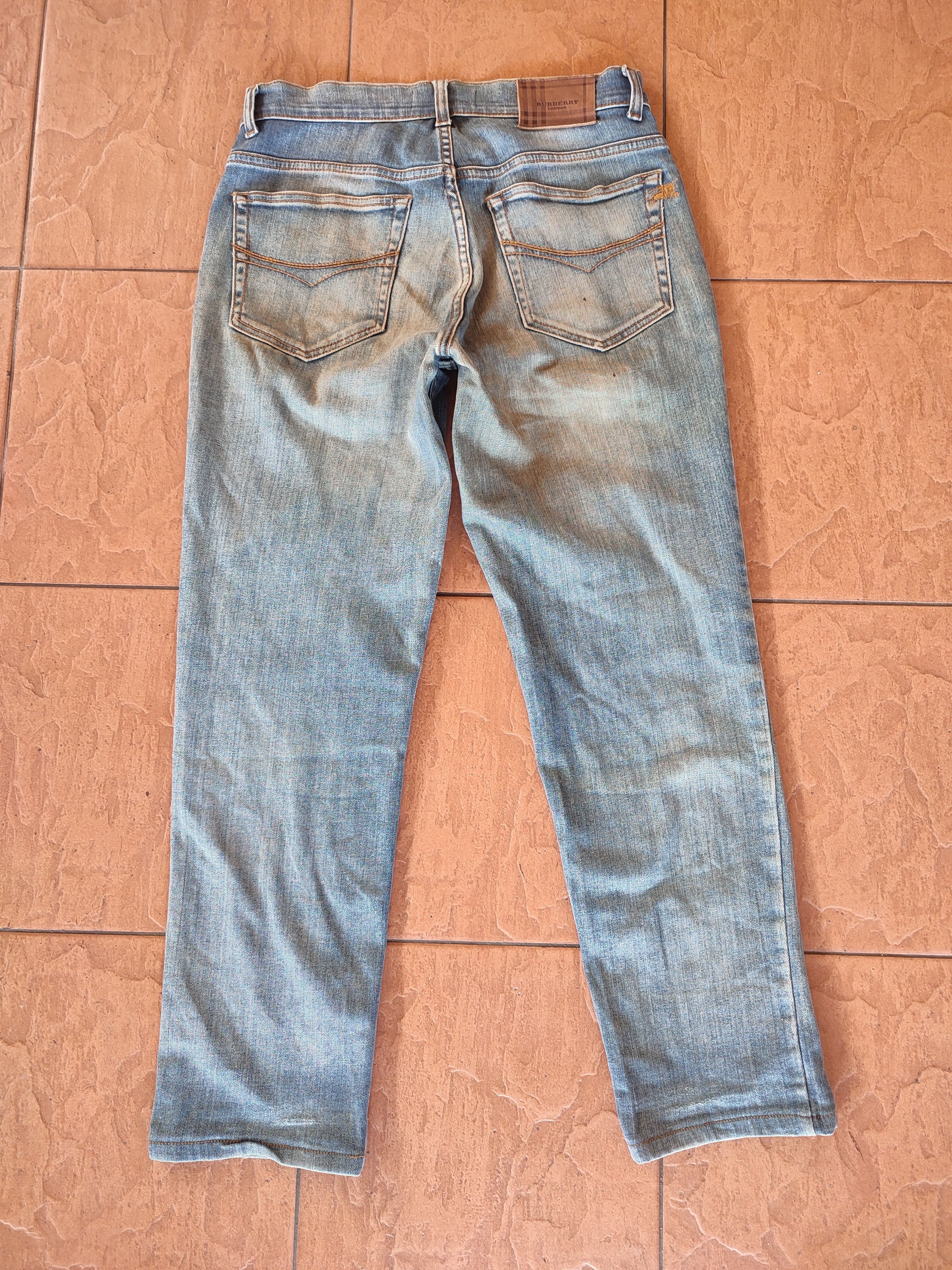 Burberry Authentic Burberry London jeans Size US 32 / EU 48 - 7 Thumbnail