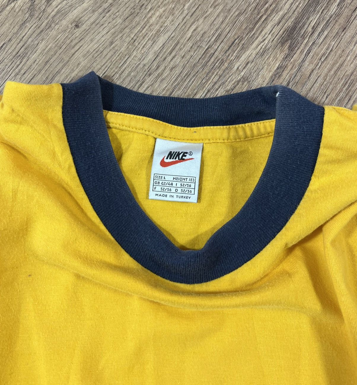 Vintage Nike Vintage 90s Center Swoosh T Shirt Size US L / EU 52-54 / 3 - 5 Thumbnail
