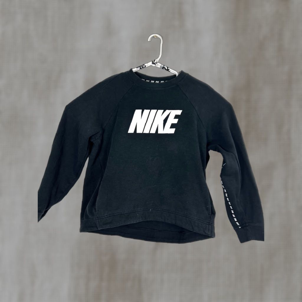 Nike WOMEN Nike NSW AV15 CREW Sweatshirt L Black Multicolor Pullover Crewneck Long Sleeve Activewear Women Mens? Size L / US 10 / IT 46 - 1 Thumbnail