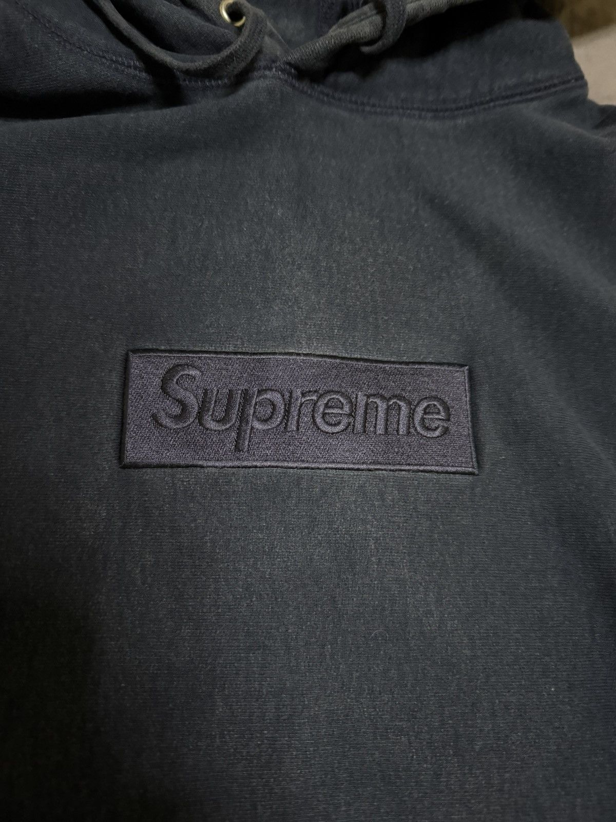 Supreme Supreme navy on navy tonal box logo hooded sweatershirt Size US M / EU 48-50 / 2 - 3 Thumbnail