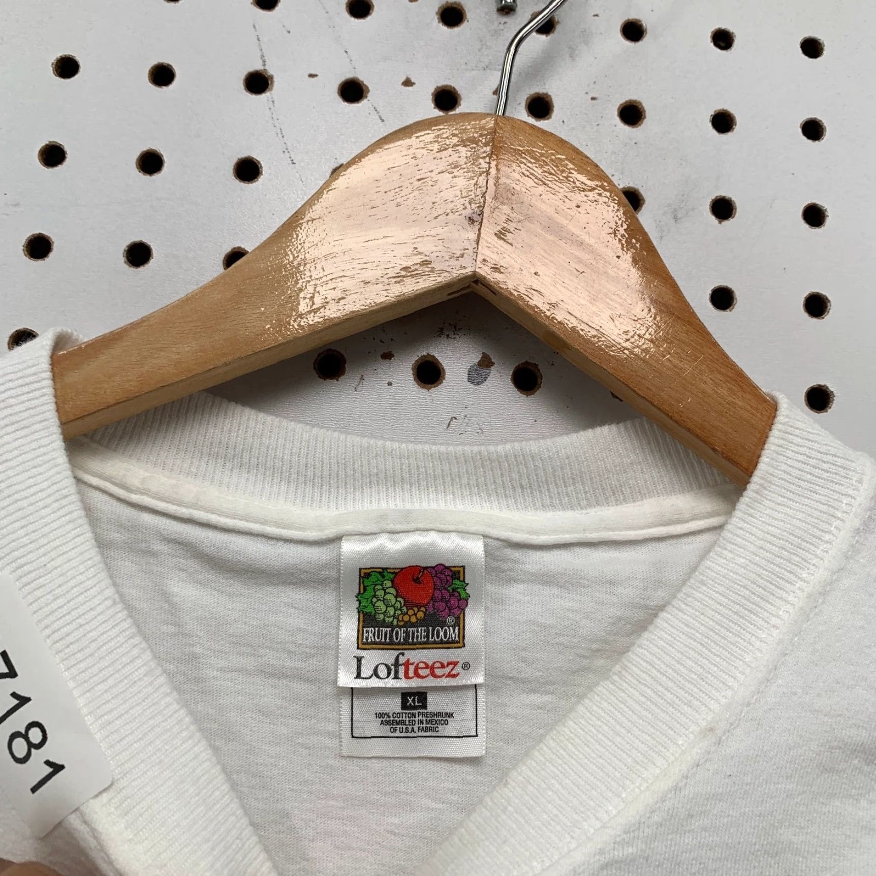 Fruit Of The Loom VINTAGE Fruit of the Loom Funny Beer Periodic Table T Shirt Mens XL White Beeriodic Short Sleeve Mens Size US XL / EU 56 / 4 - 2 Thumbnail