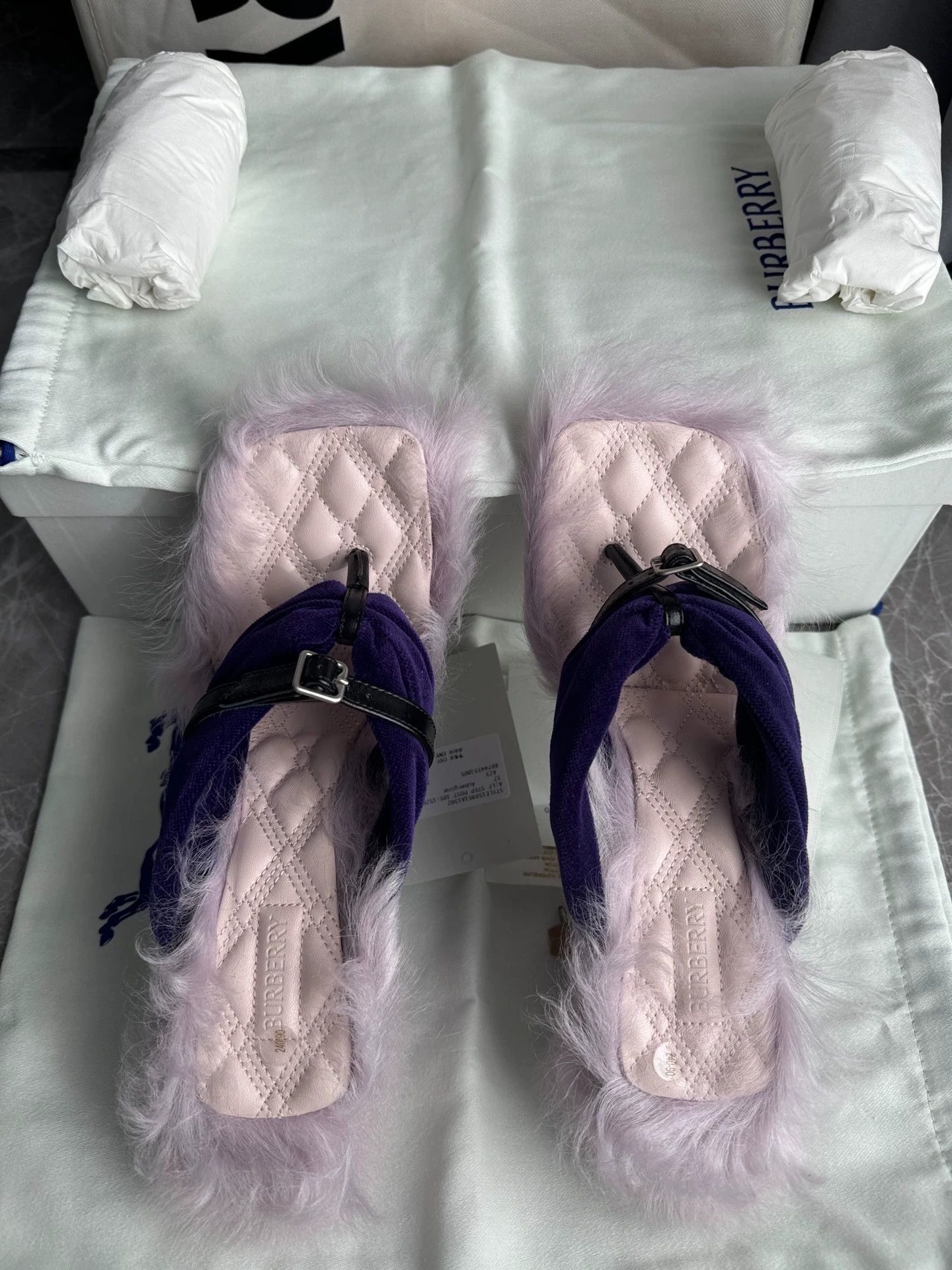 Burberry Burberry Faux Fur Pumps Pink/Purple 38 Size US 7.5 / IT 37.5 - 6 Thumbnail